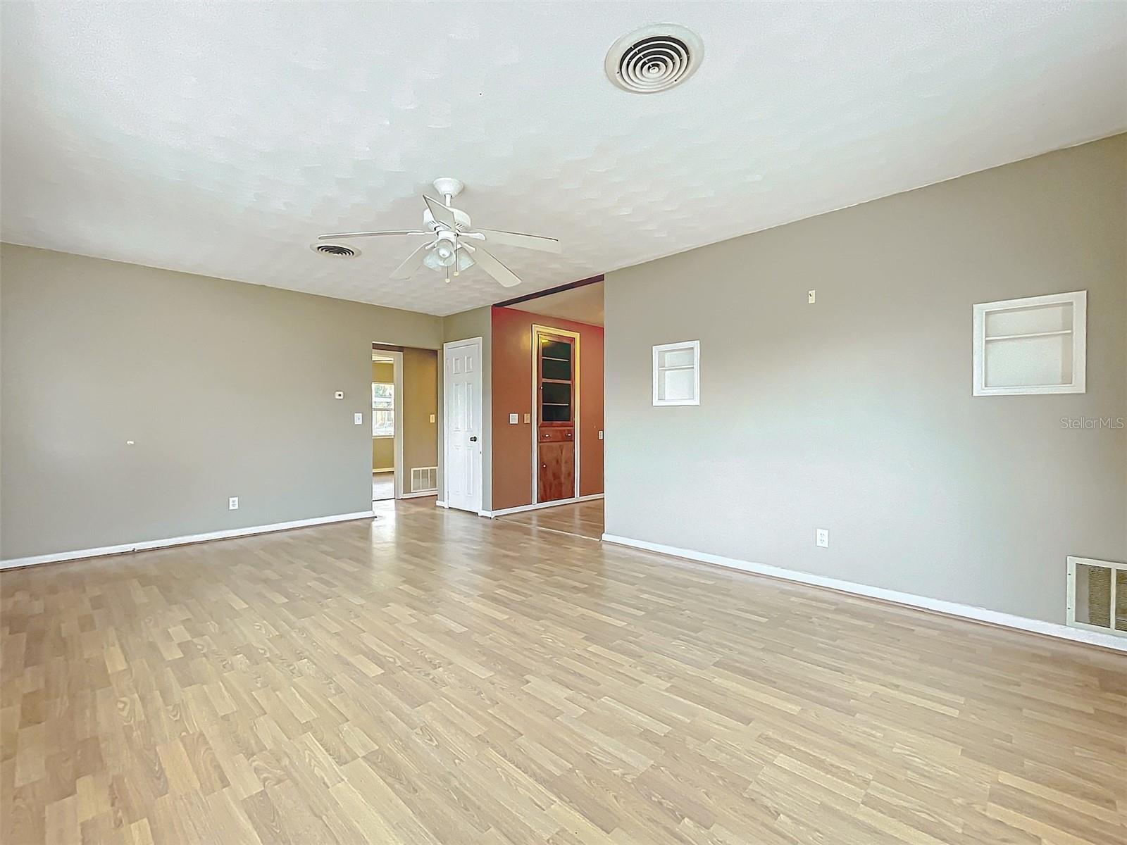 1000 W LAKESHORE DR, CLERMONT, FL, 34711