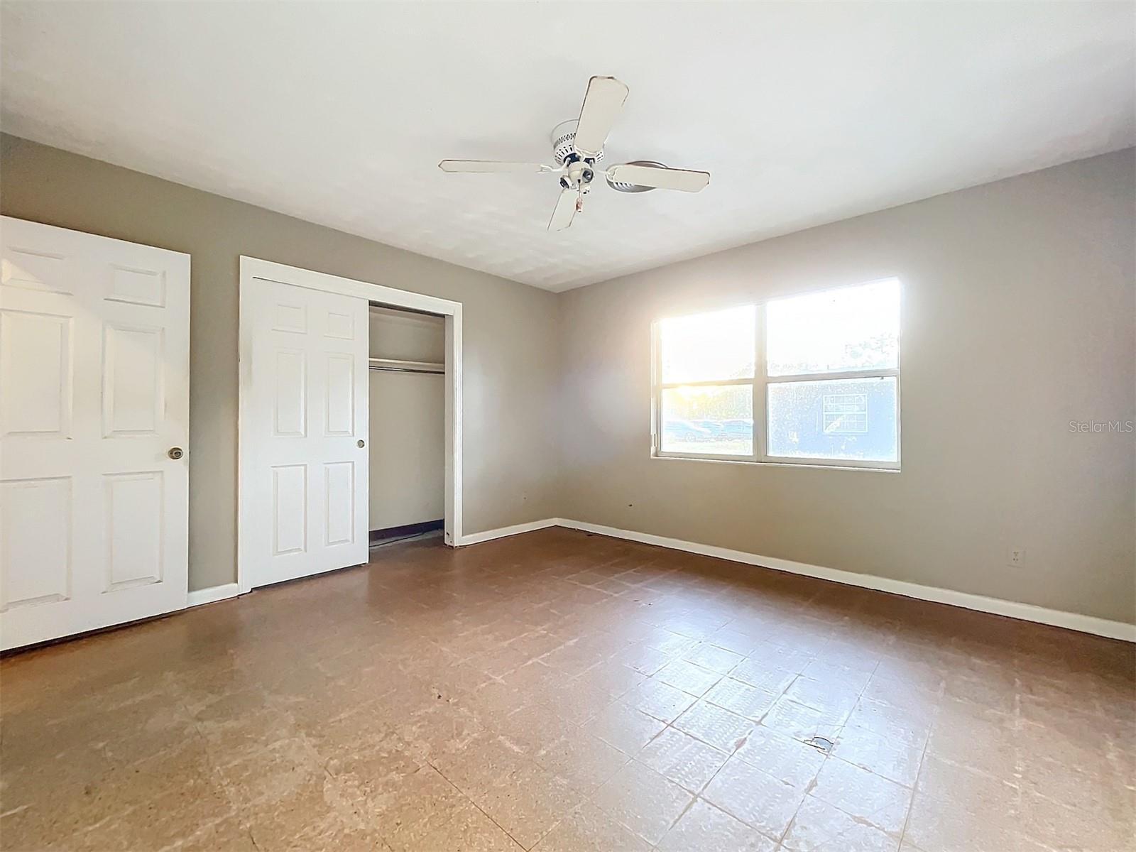 1000 W LAKESHORE DR, CLERMONT, FL, 34711