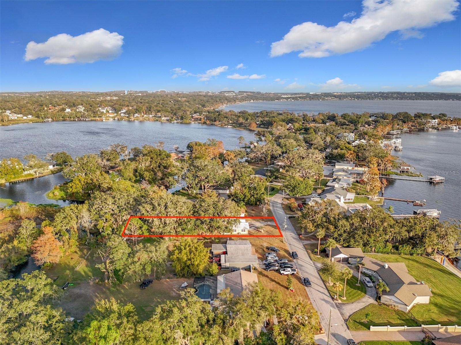 1000 W LAKESHORE DR, CLERMONT, FL, 34711