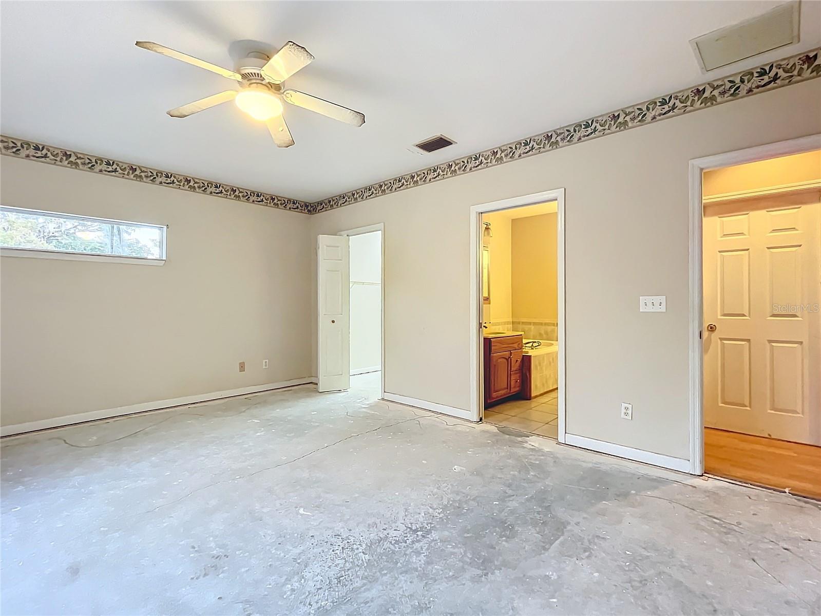 1000 W LAKESHORE DR, CLERMONT, FL, 34711