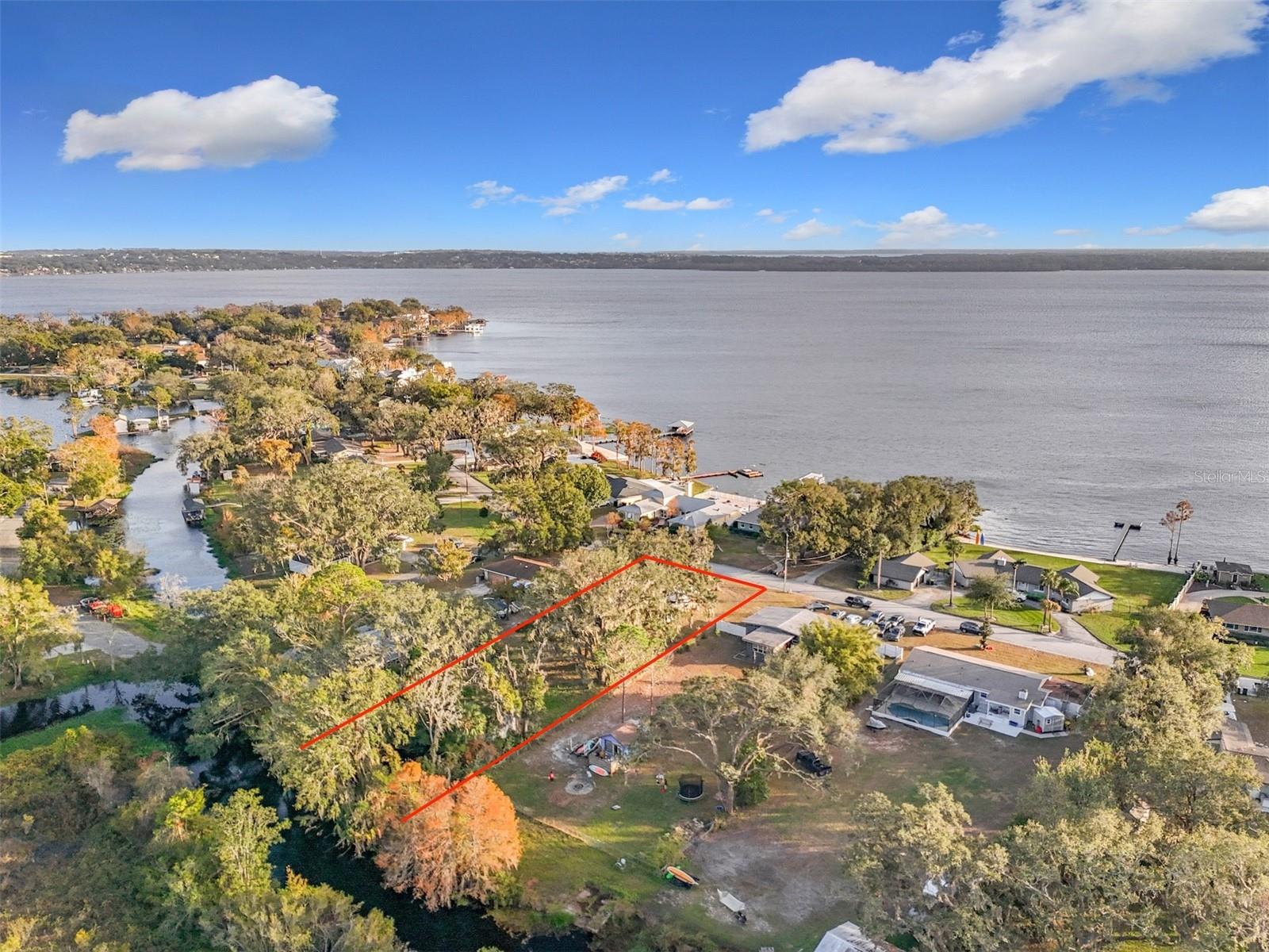 1000 W LAKESHORE DR, CLERMONT, FL, 34711