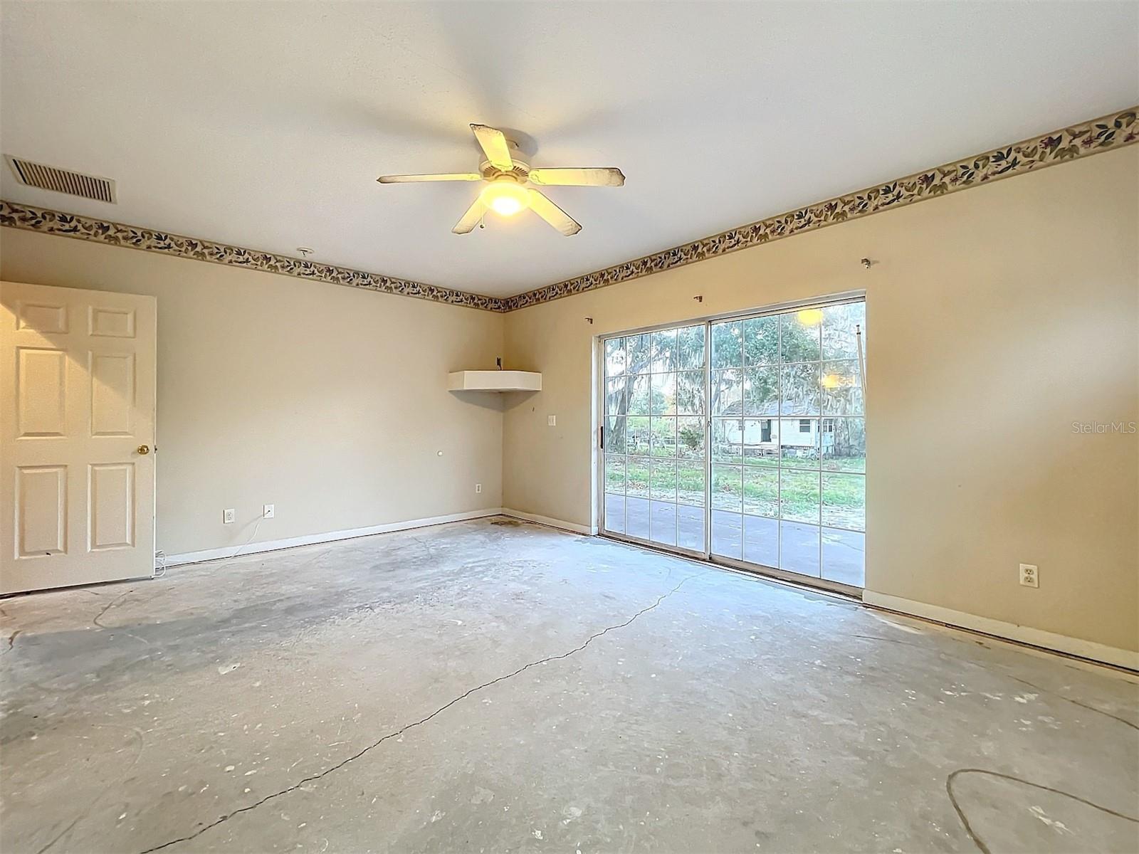1000 W LAKESHORE DR, CLERMONT, FL, 34711