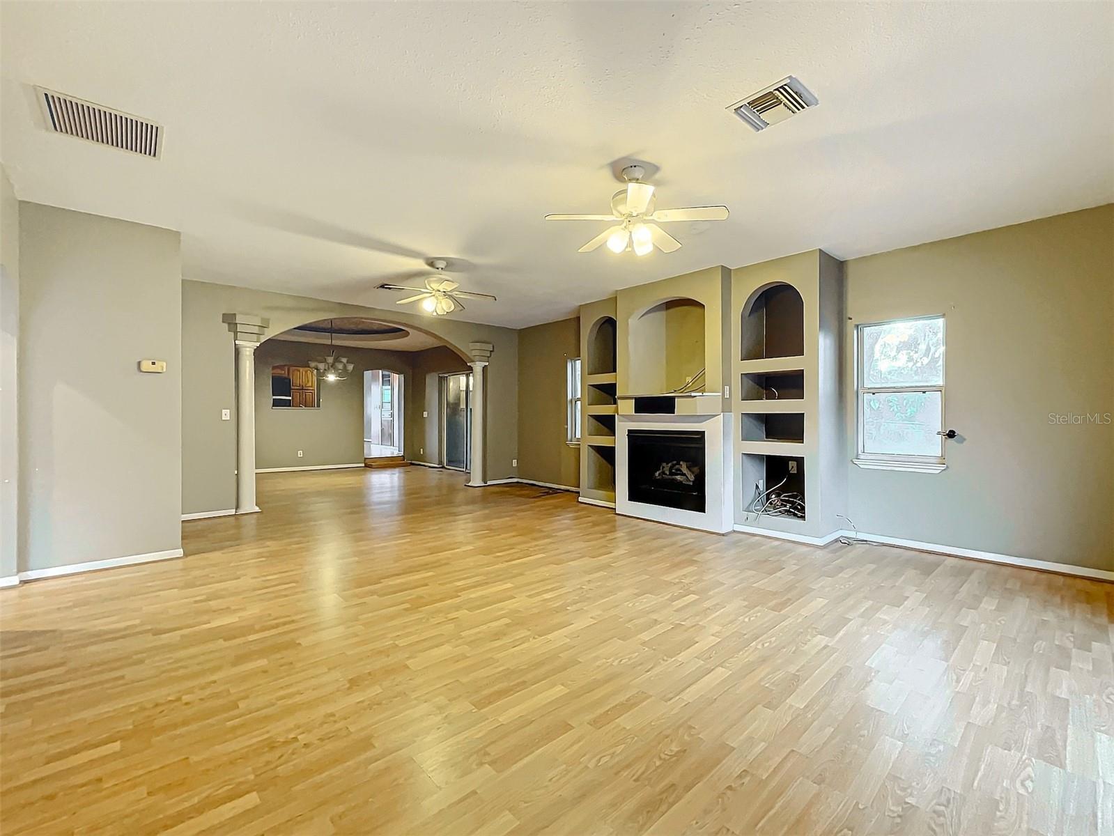 1000 W LAKESHORE DR, CLERMONT, FL, 34711
