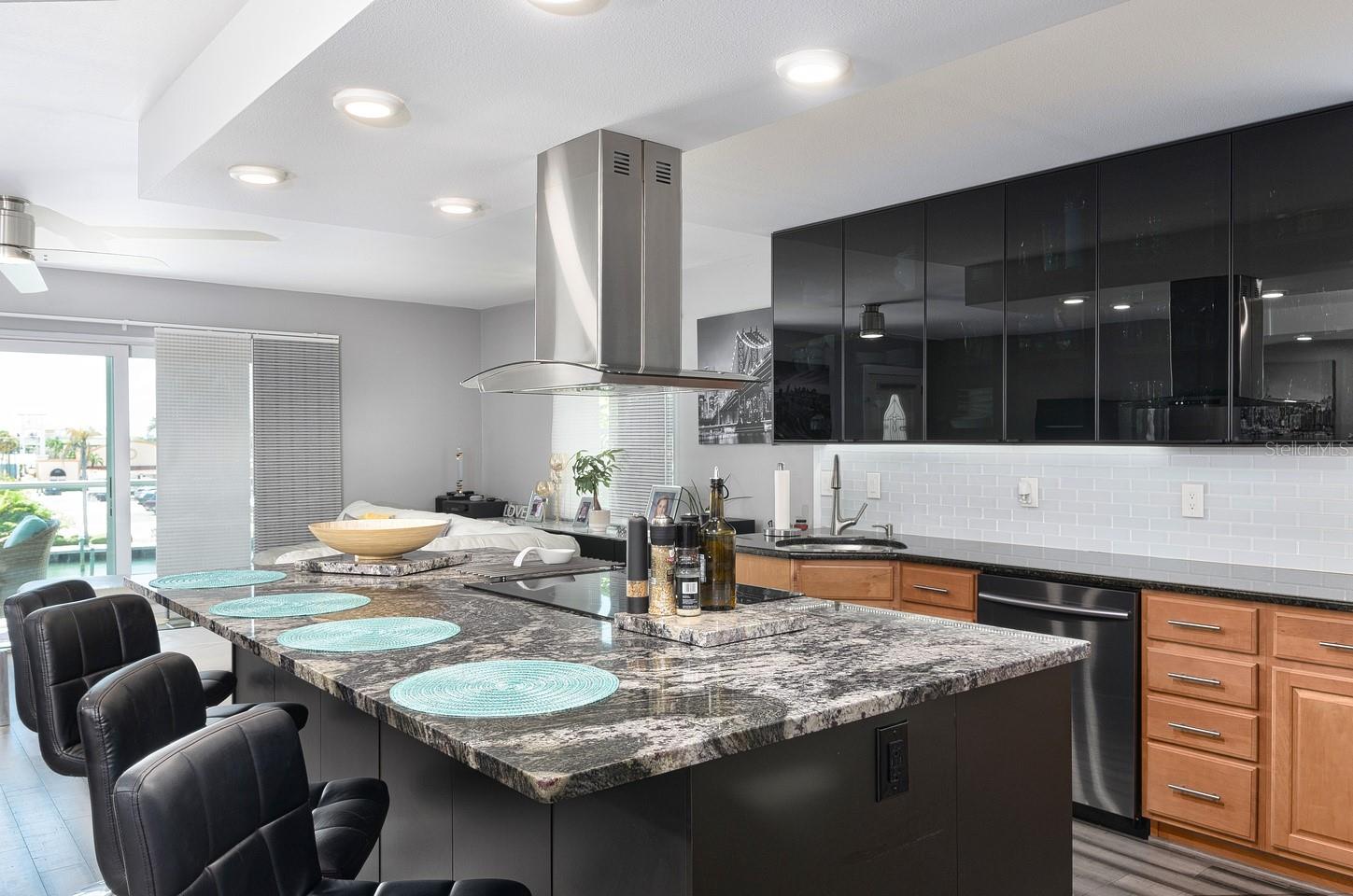 125 110TH AVE, TREASURE ISLAND, FL, 33706