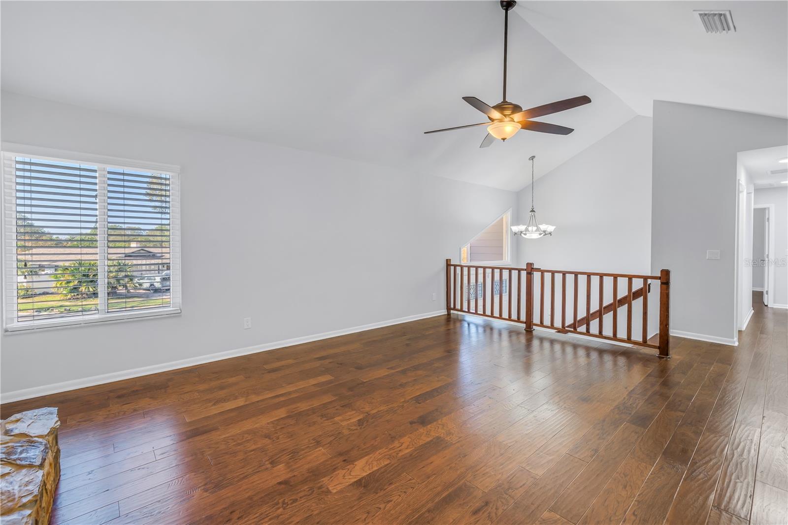 9446 LAURA ANNE DR, SEMINOLE, FL, 33776