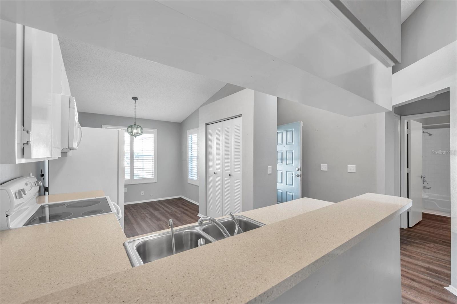 39650 US HIGHWAY 19 N #233, TARPON SPRINGS, FL, 34689