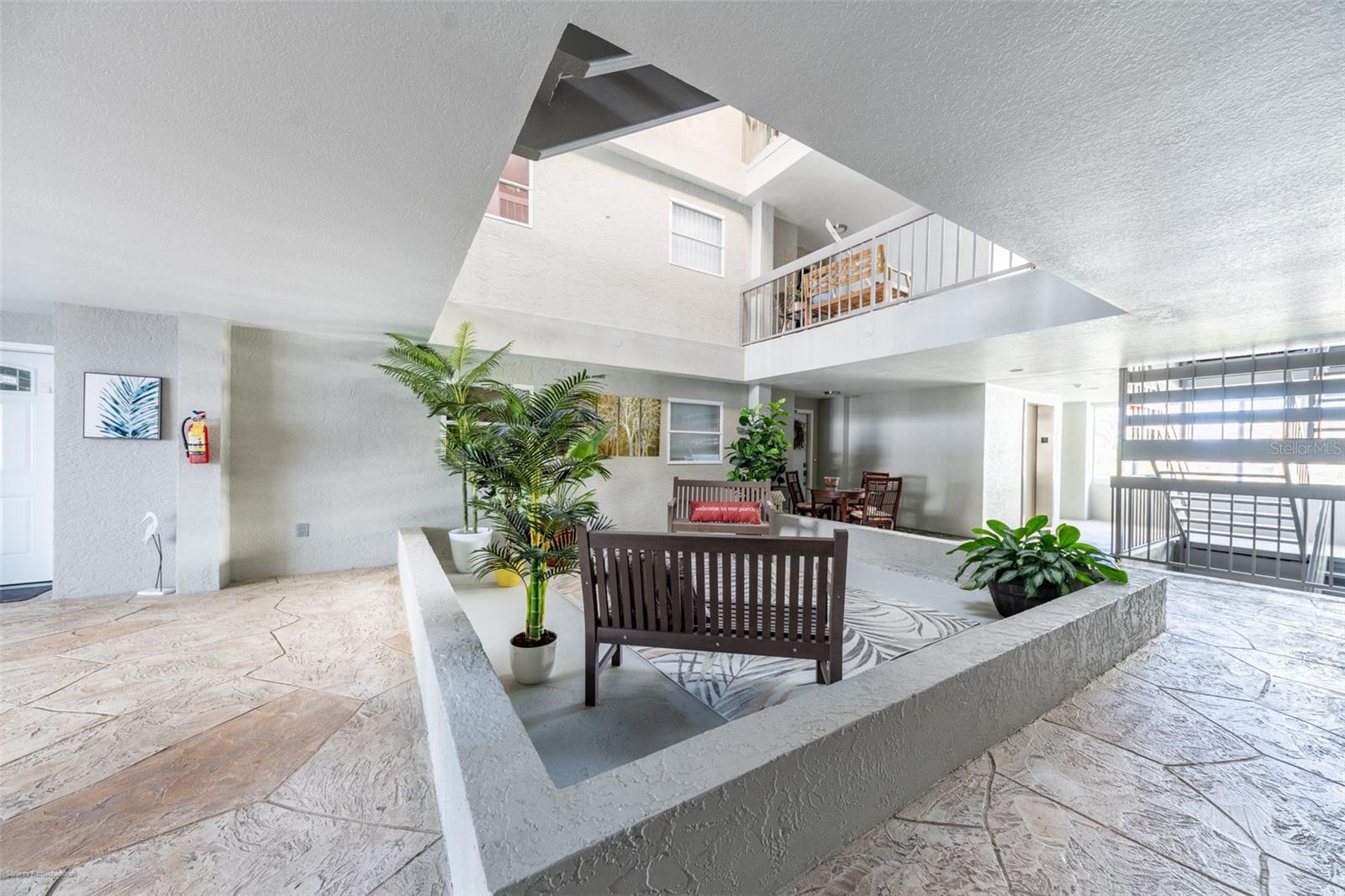 1477 PARK BEACH CIR #11, PUNTA GORDA, FL, 33950