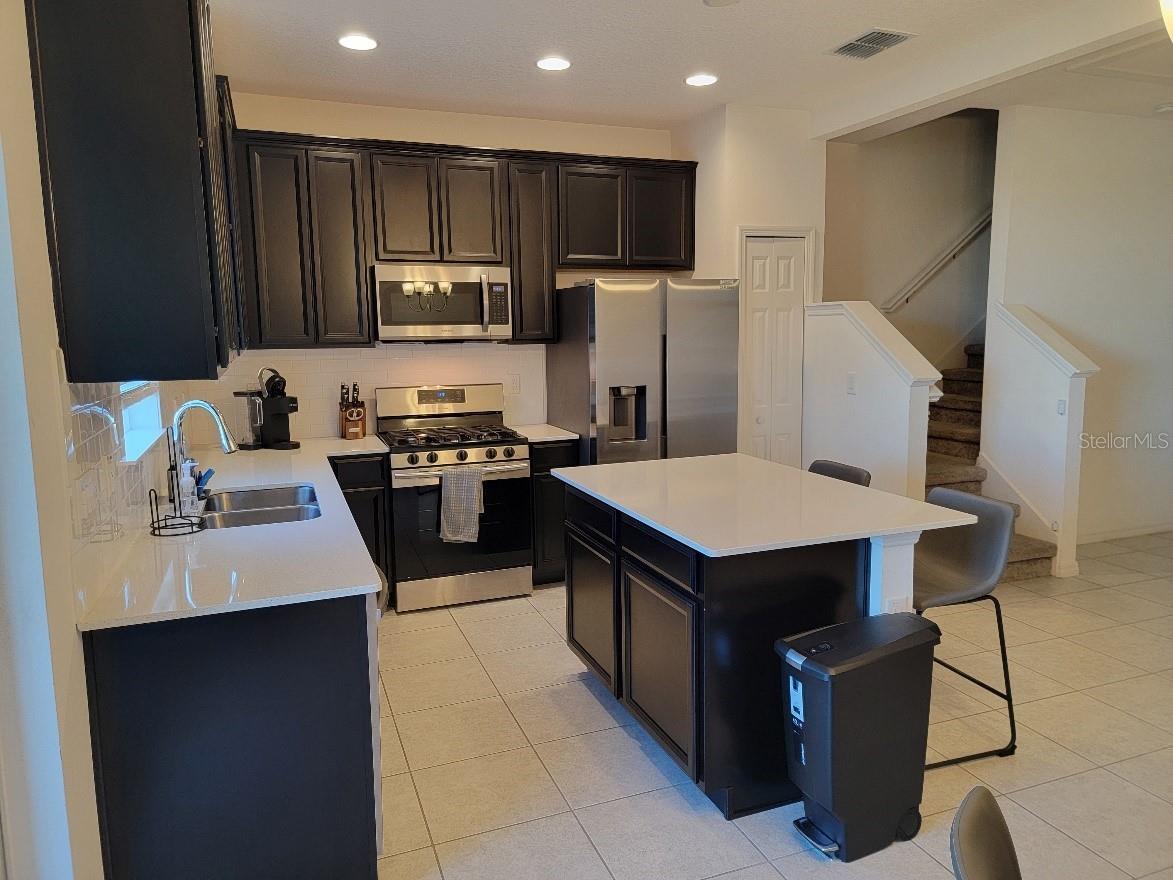 6256 CAMINO DR, APOLLO BEACH, FL, 33572