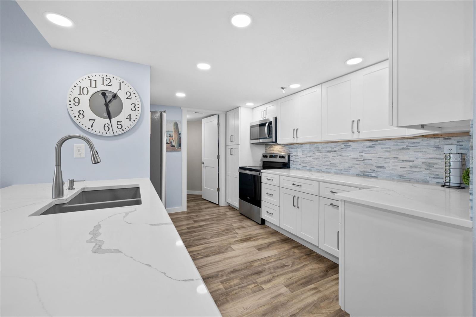 6372 PALMA DEL MAR BLVD S #807, SAINT PETERSBURG, FL, 33715