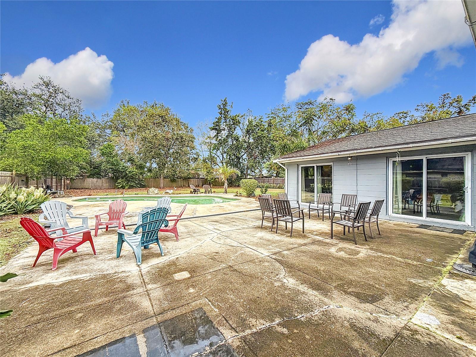 2110 CLIFTON DR, VALRICO, FL, 33594