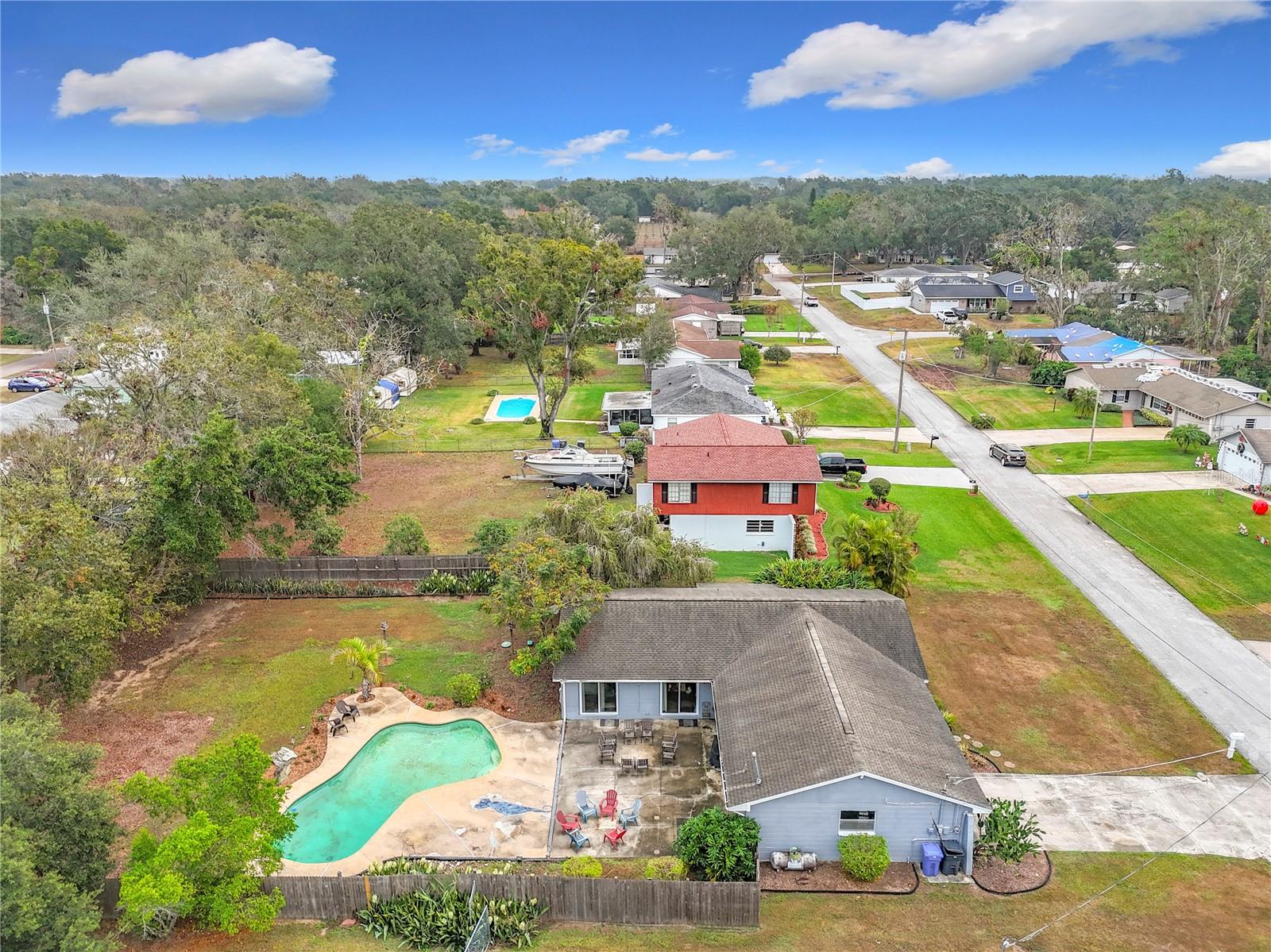 2110 CLIFTON DR, VALRICO, FL, 33594