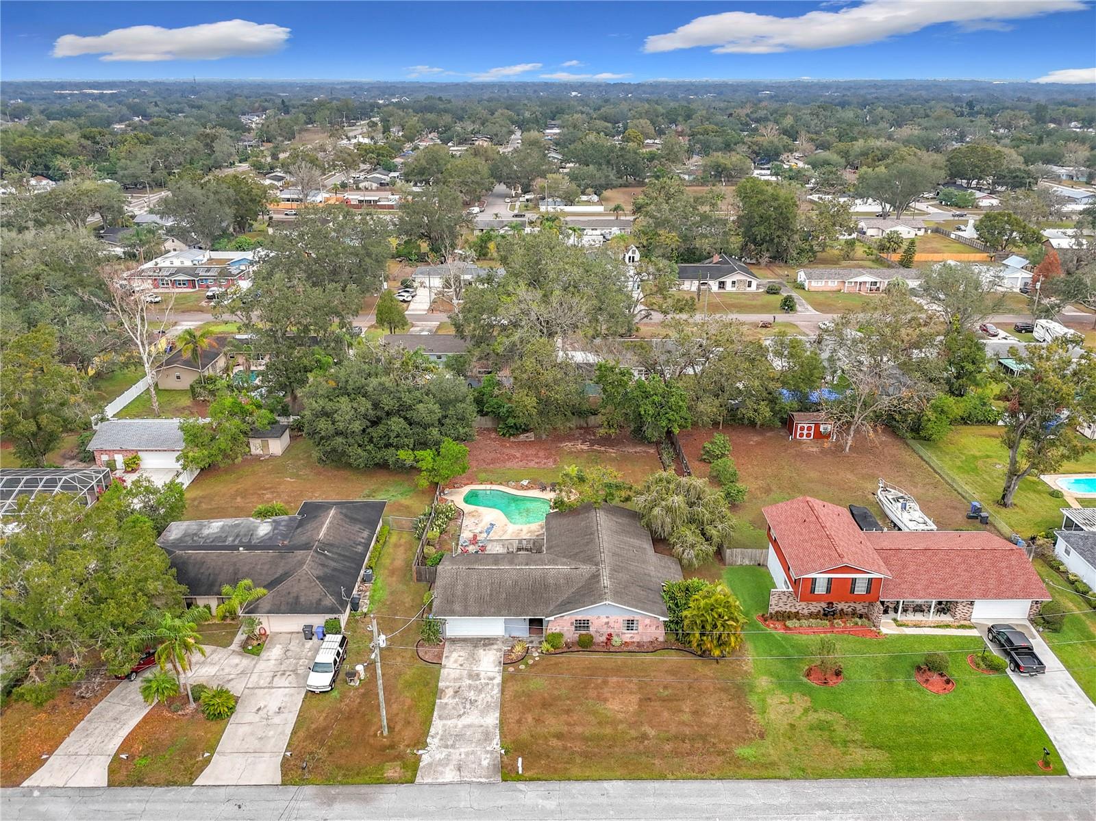 2110 CLIFTON DR, VALRICO, FL, 33594