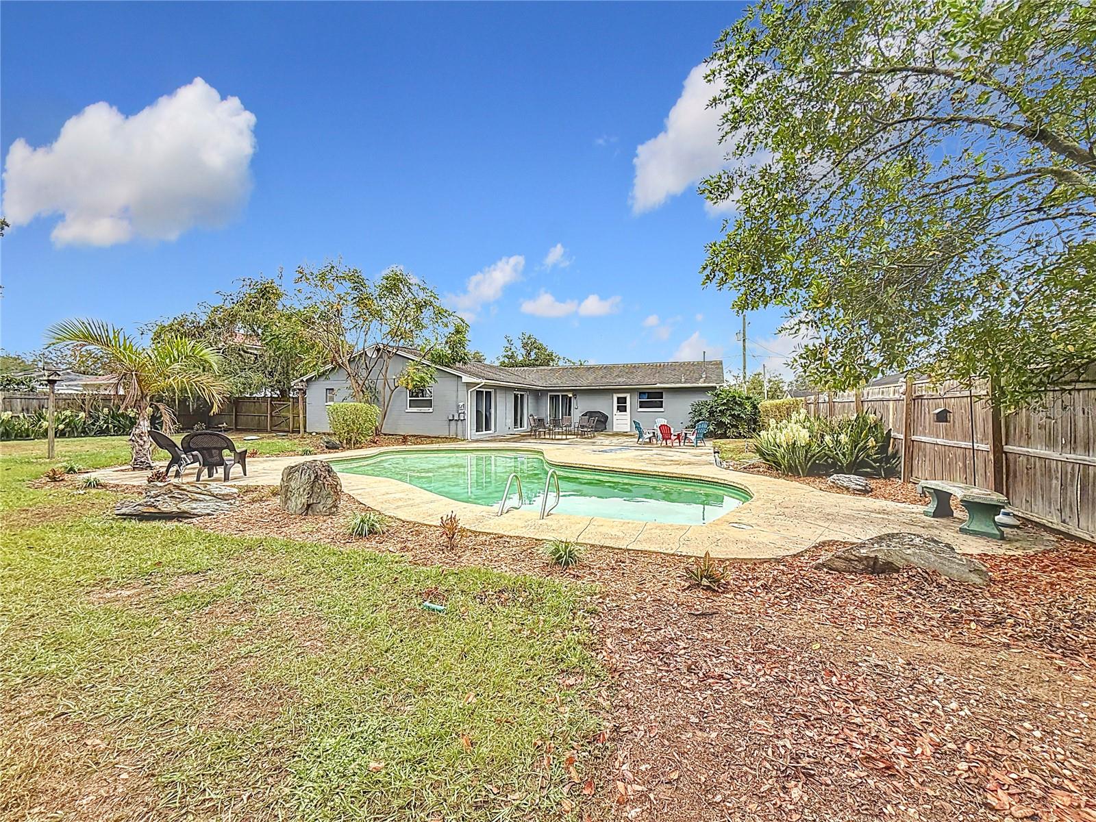 2110 CLIFTON DR, VALRICO, FL, 33594