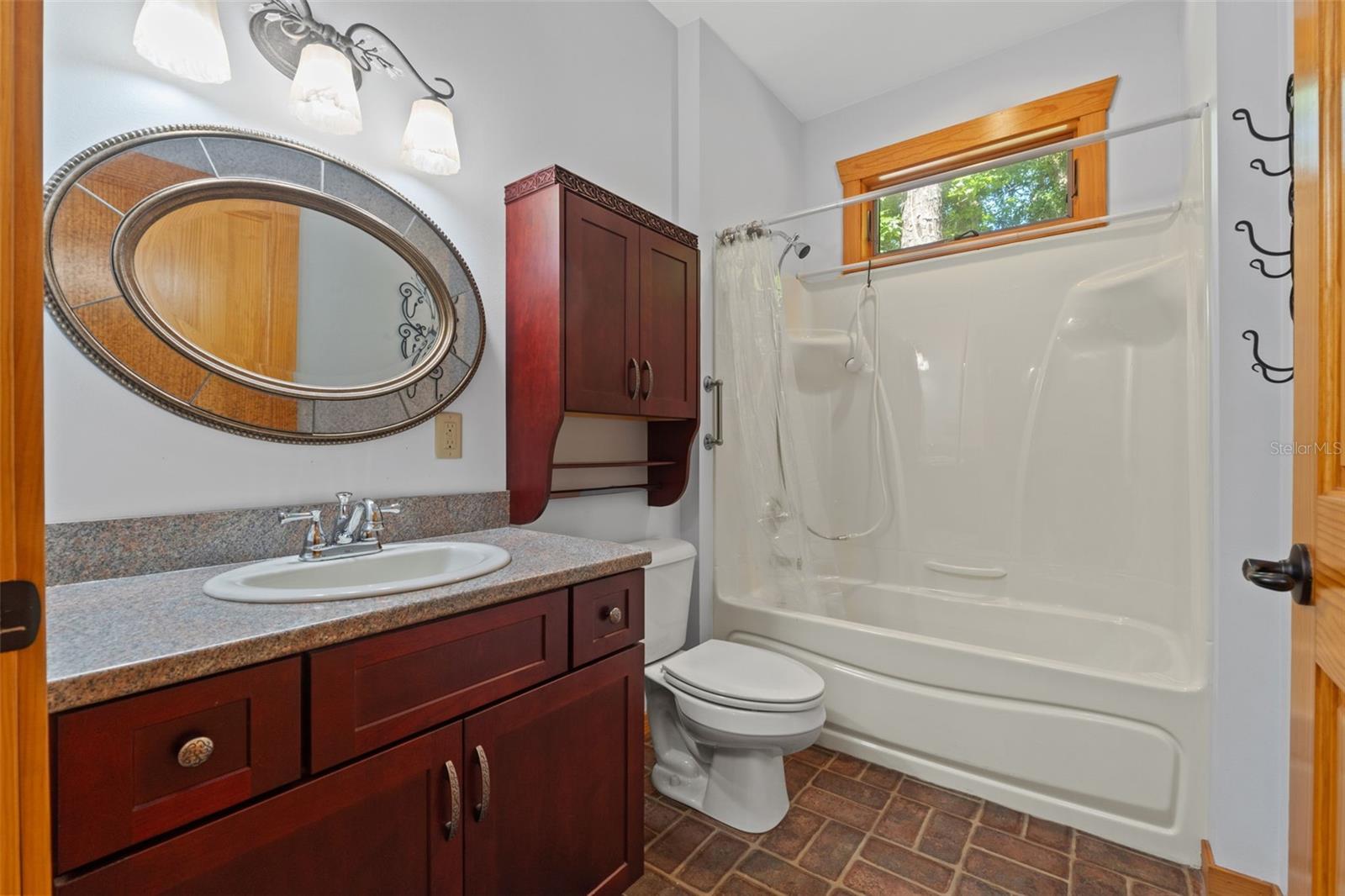 6051 VALLEY SPRING DR, BROOKSVILLE, FL, 34601