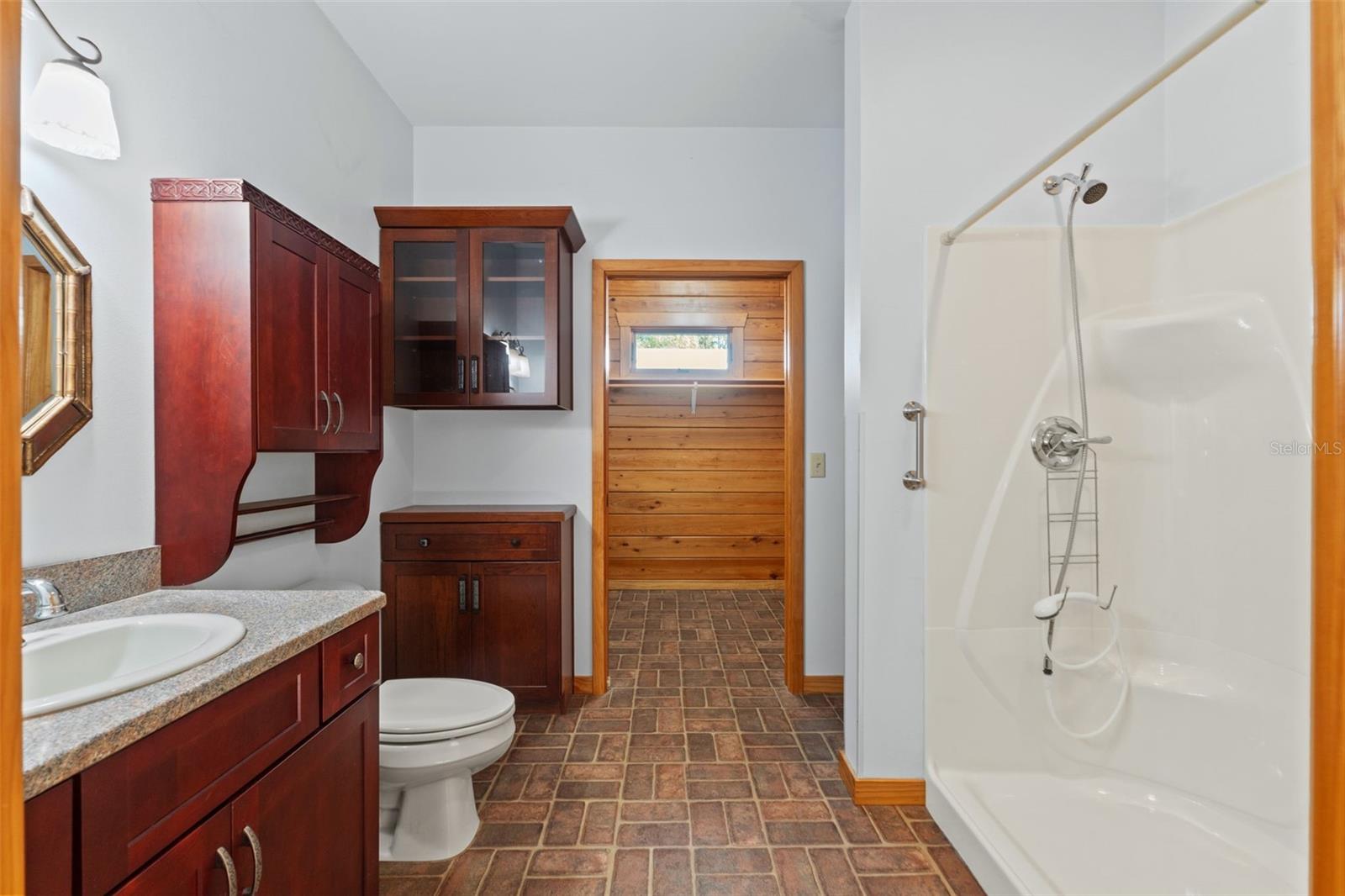 6051 VALLEY SPRING DR, BROOKSVILLE, FL, 34601