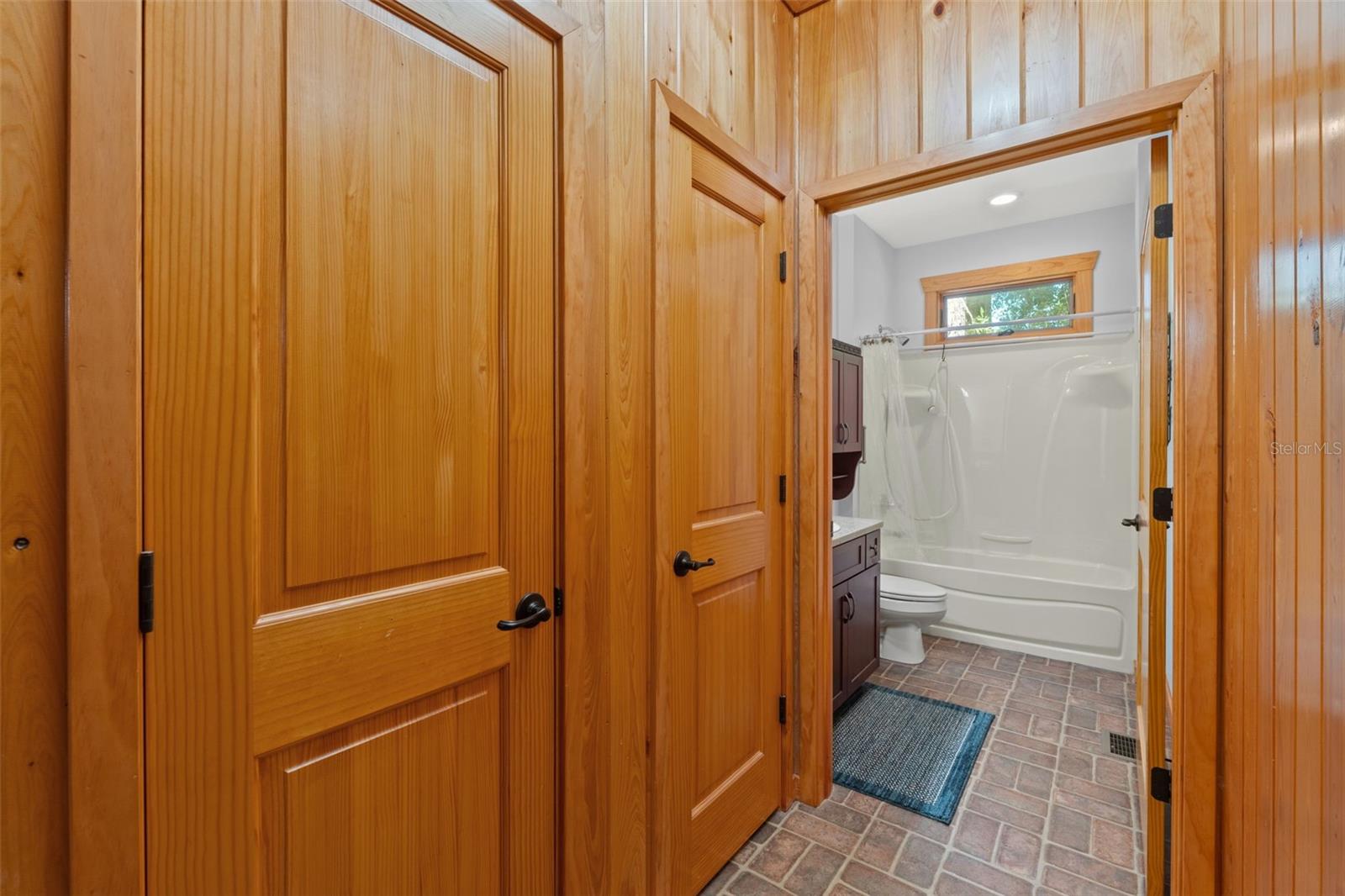 6051 VALLEY SPRING DR, BROOKSVILLE, FL, 34601