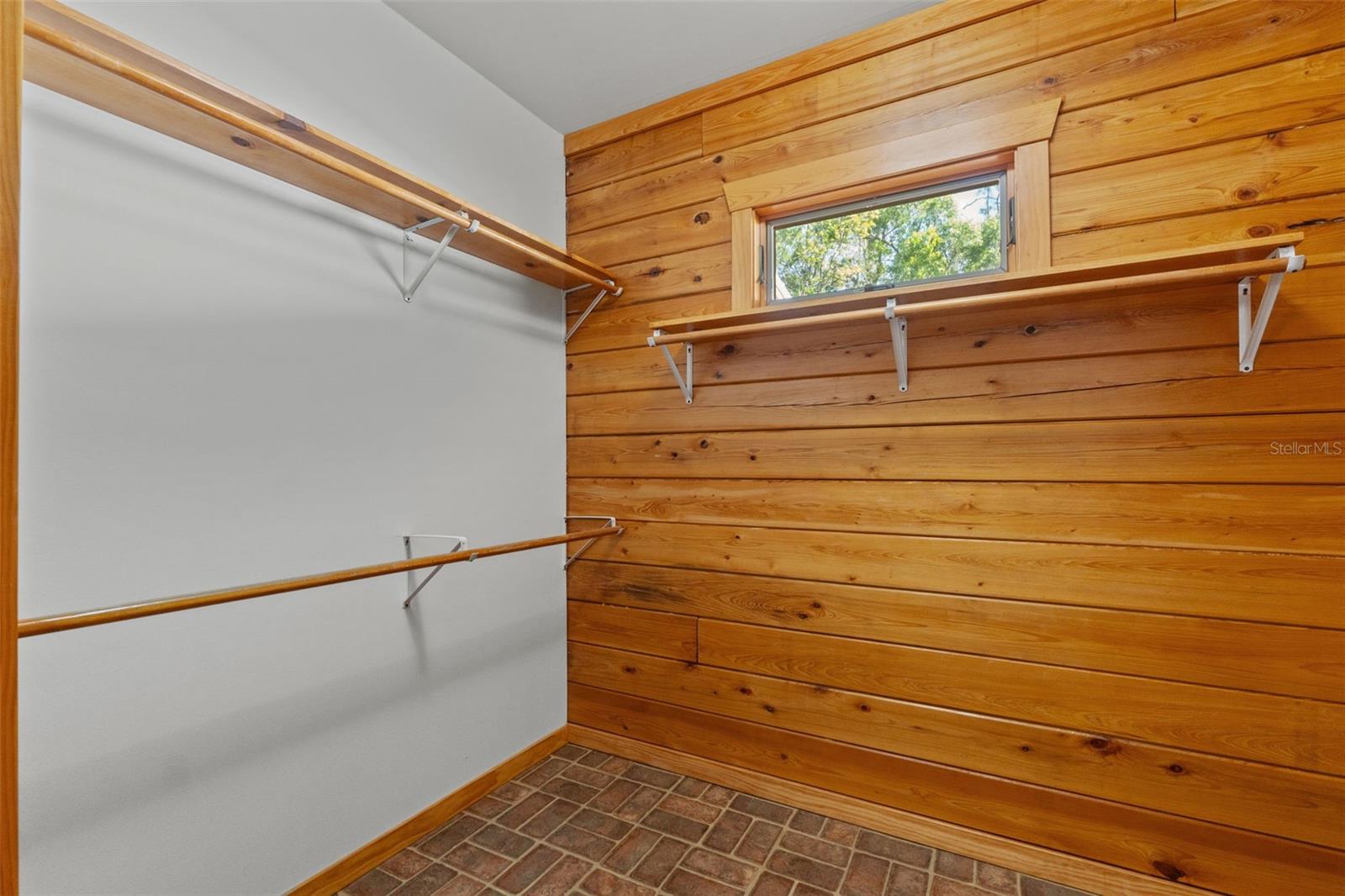6051 VALLEY SPRING DR, BROOKSVILLE, FL, 34601