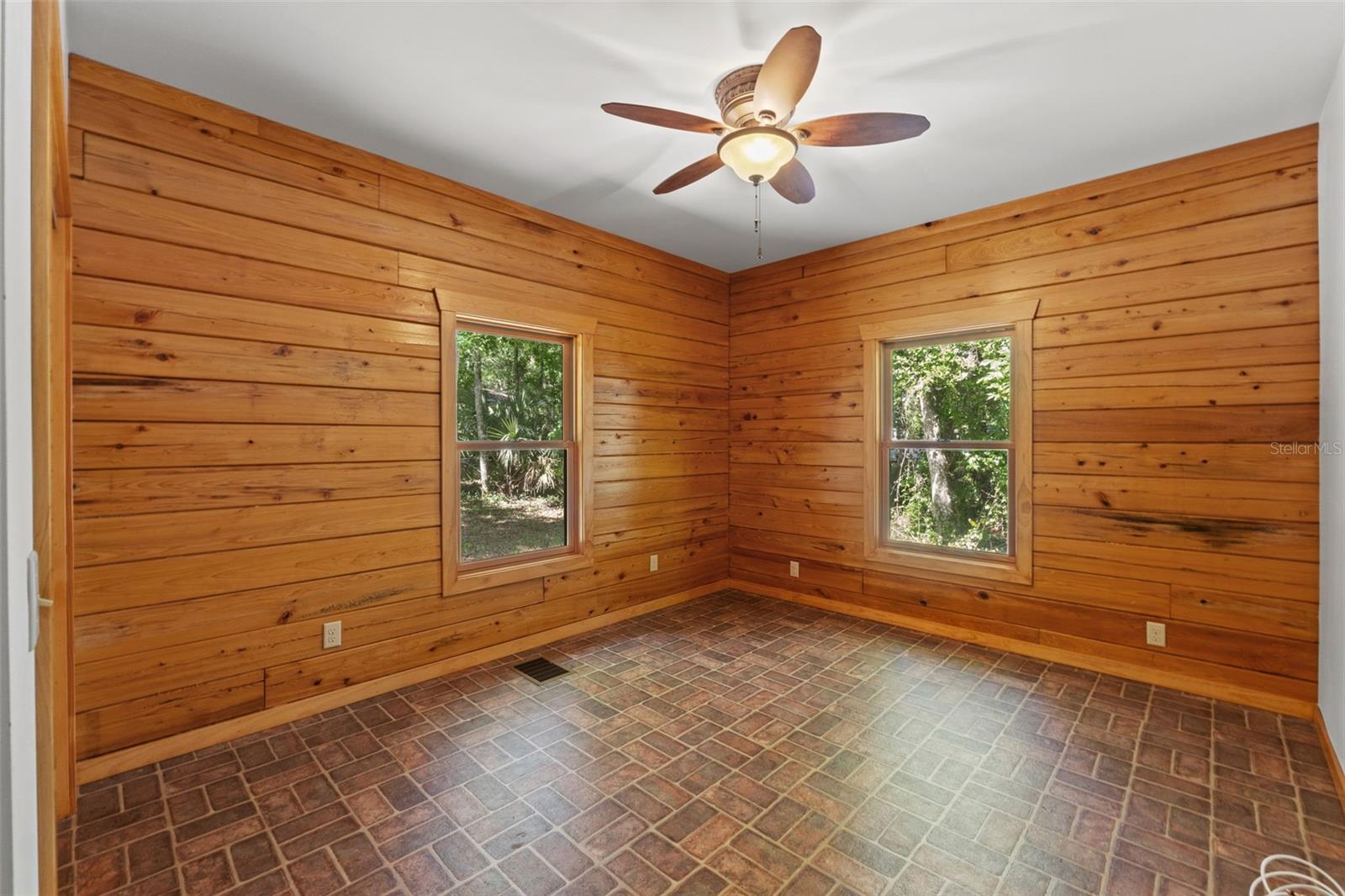 6051 VALLEY SPRING DR, BROOKSVILLE, FL, 34601