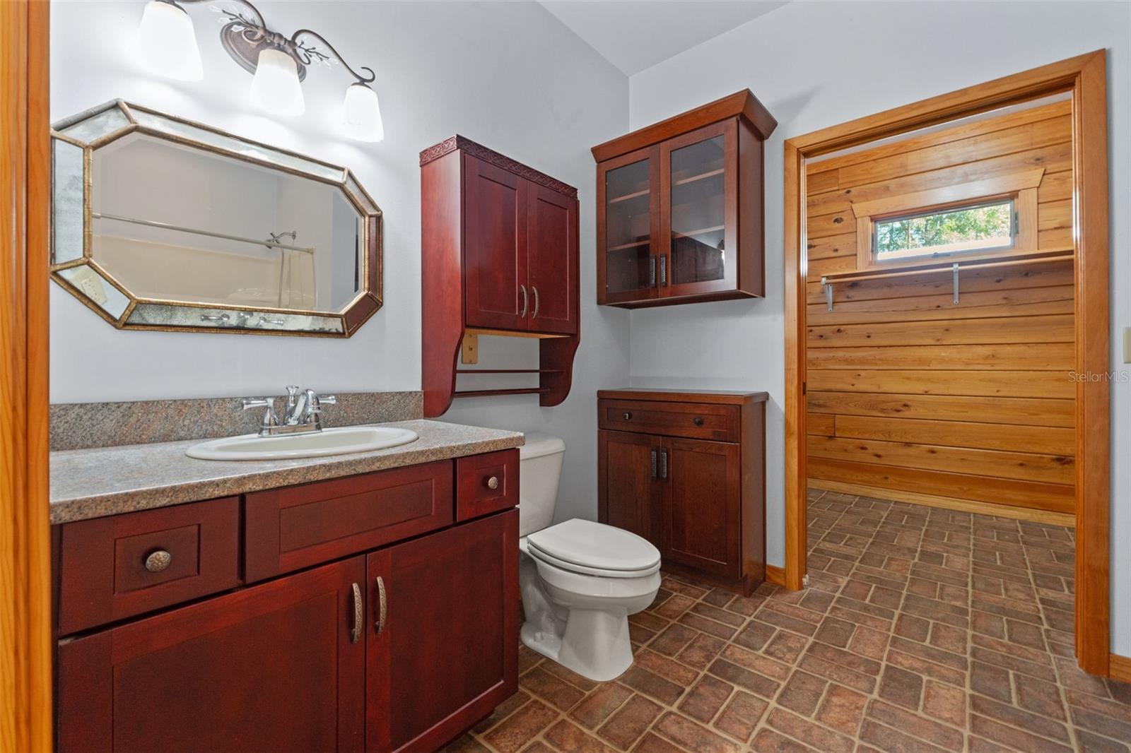 6051 VALLEY SPRING DR, BROOKSVILLE, FL, 34601