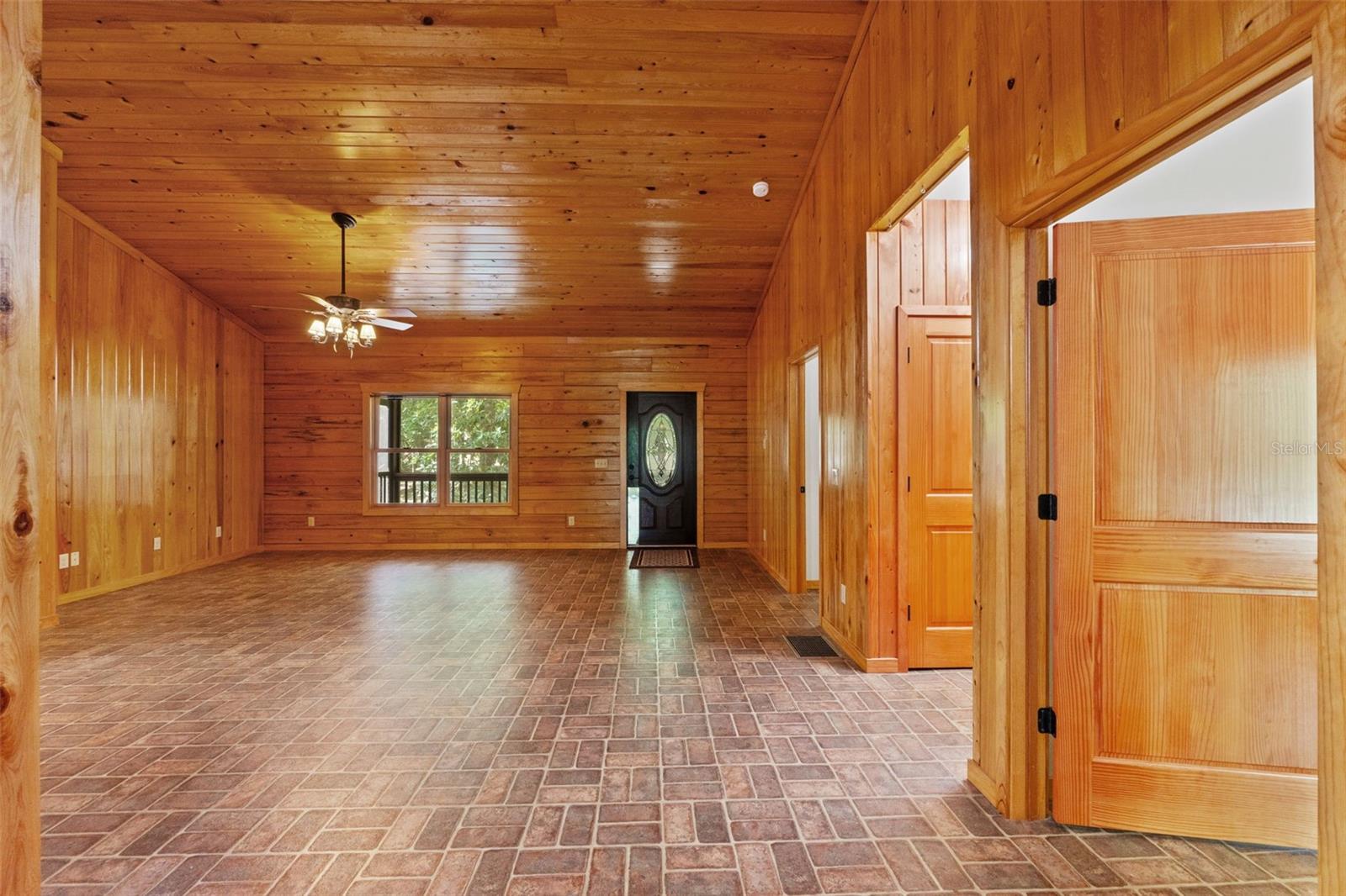 6051 VALLEY SPRING DR, BROOKSVILLE, FL, 34601
