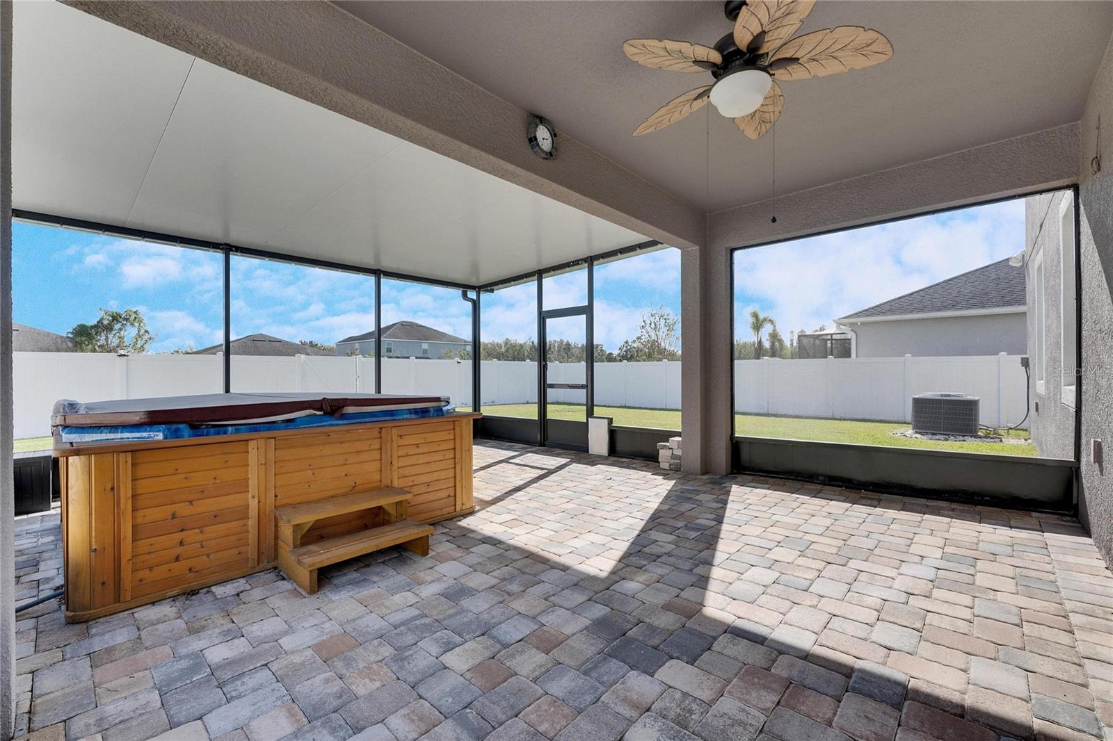 12231 STREAMBED DR, RIVERVIEW, FL, 33579