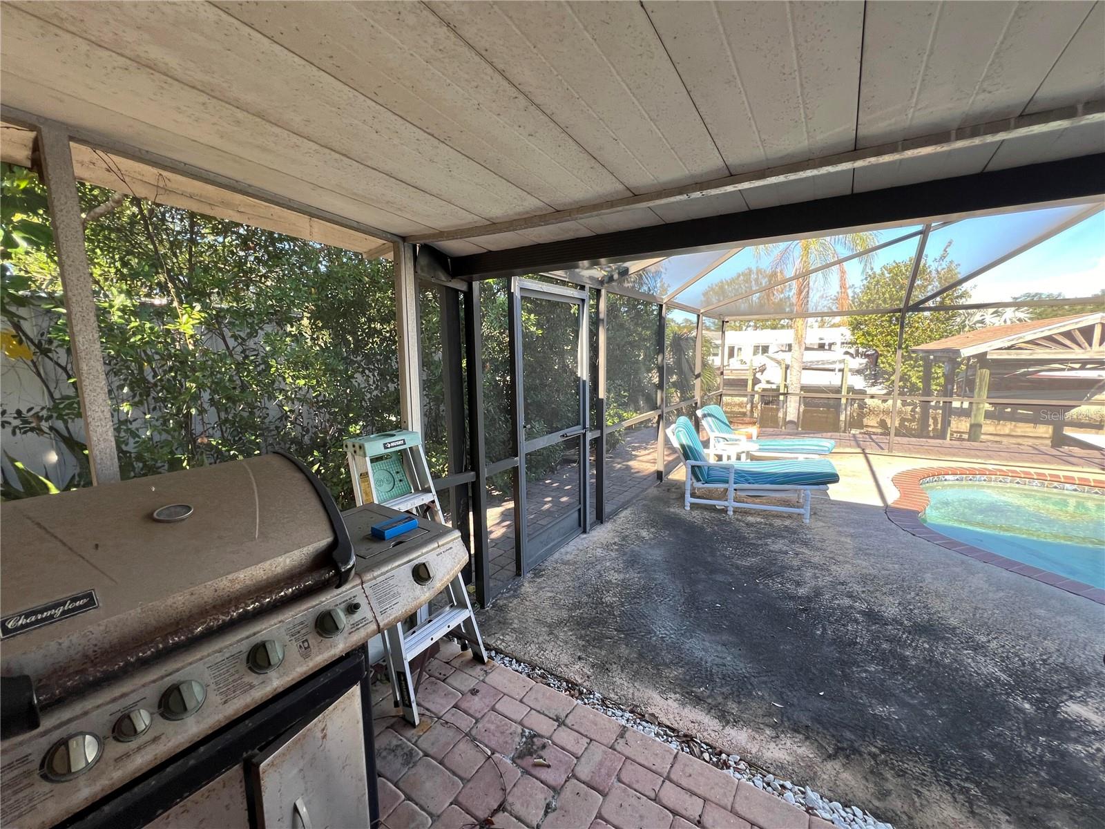 10709 DOWRY AVE, TAMPA, FL, 33615