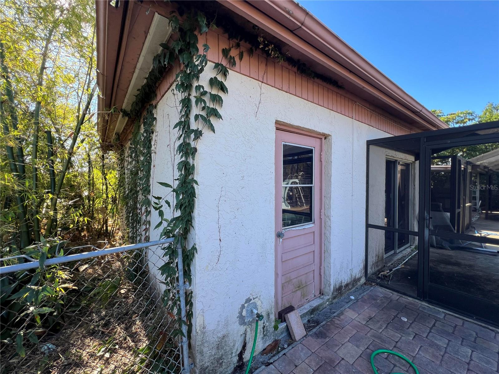 10709 DOWRY AVE, TAMPA, FL, 33615