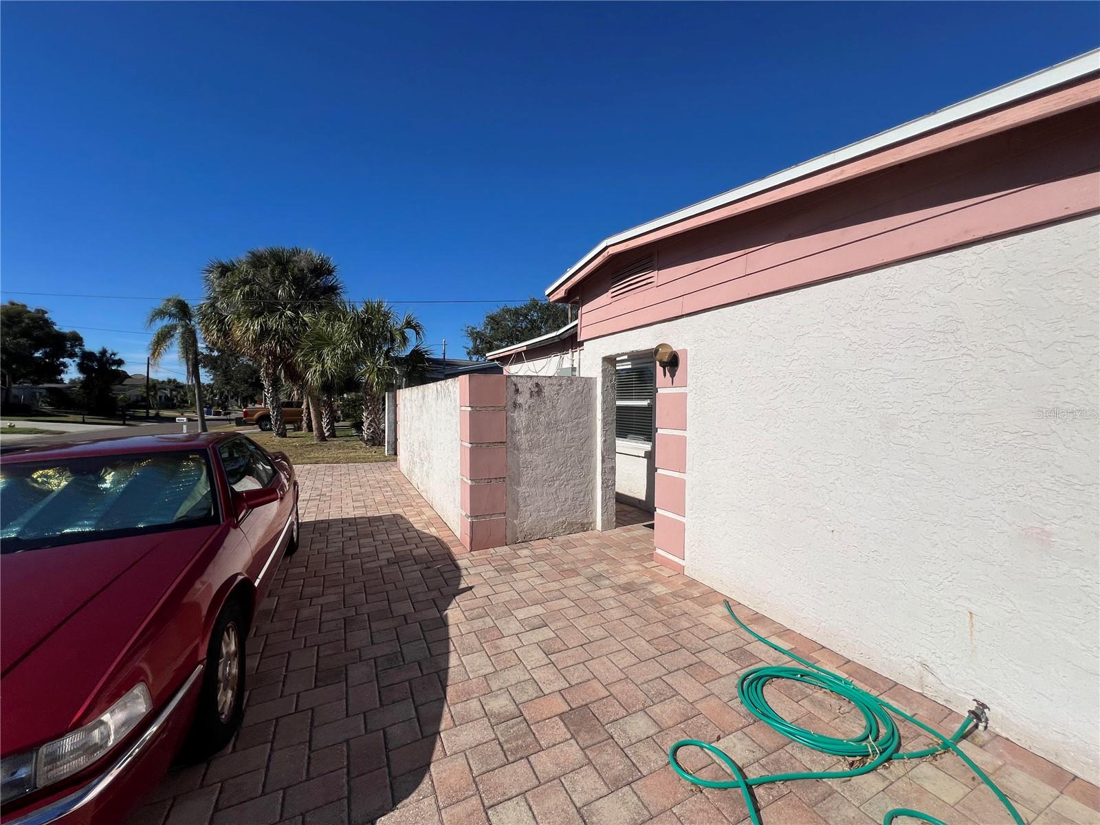 10709 DOWRY AVE, TAMPA, FL, 33615