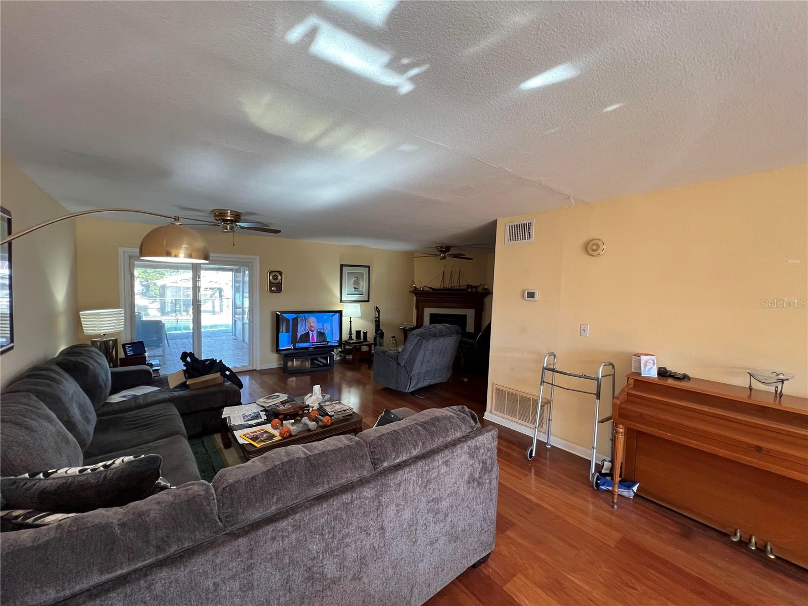10709 DOWRY AVE, TAMPA, FL, 33615