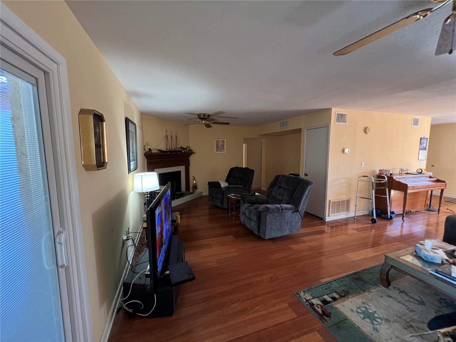 10709 DOWRY AVE, TAMPA, FL, 33615