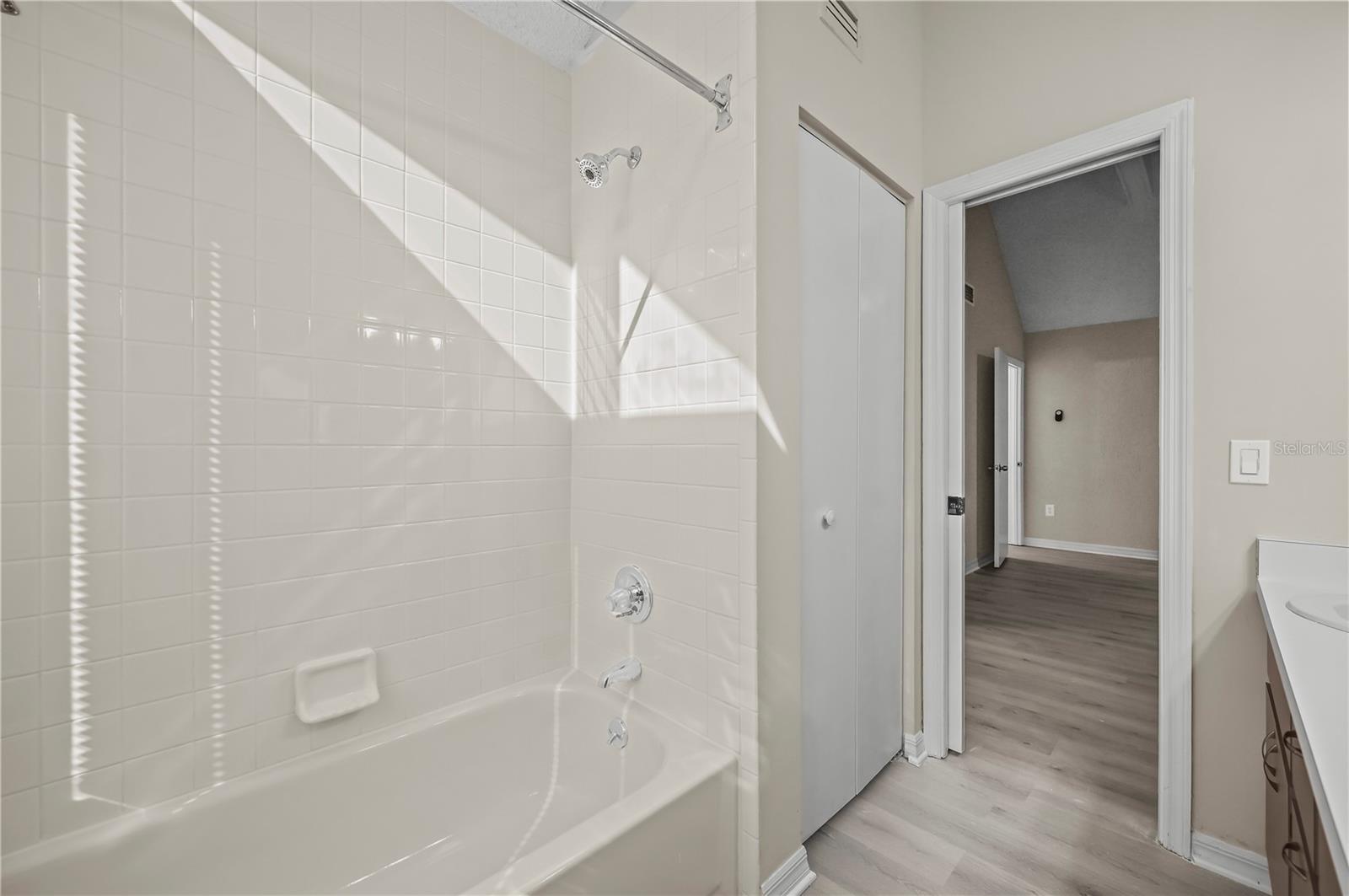 1621 NE 2ND ST #203, OCALA, FL, 34470