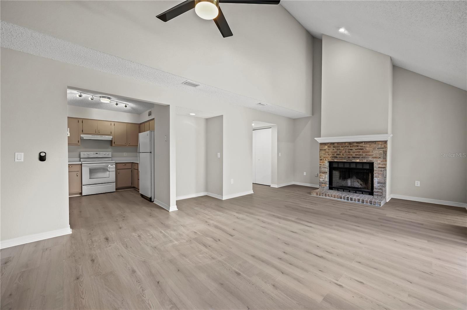 1621 NE 2ND ST #203, OCALA, FL, 34470