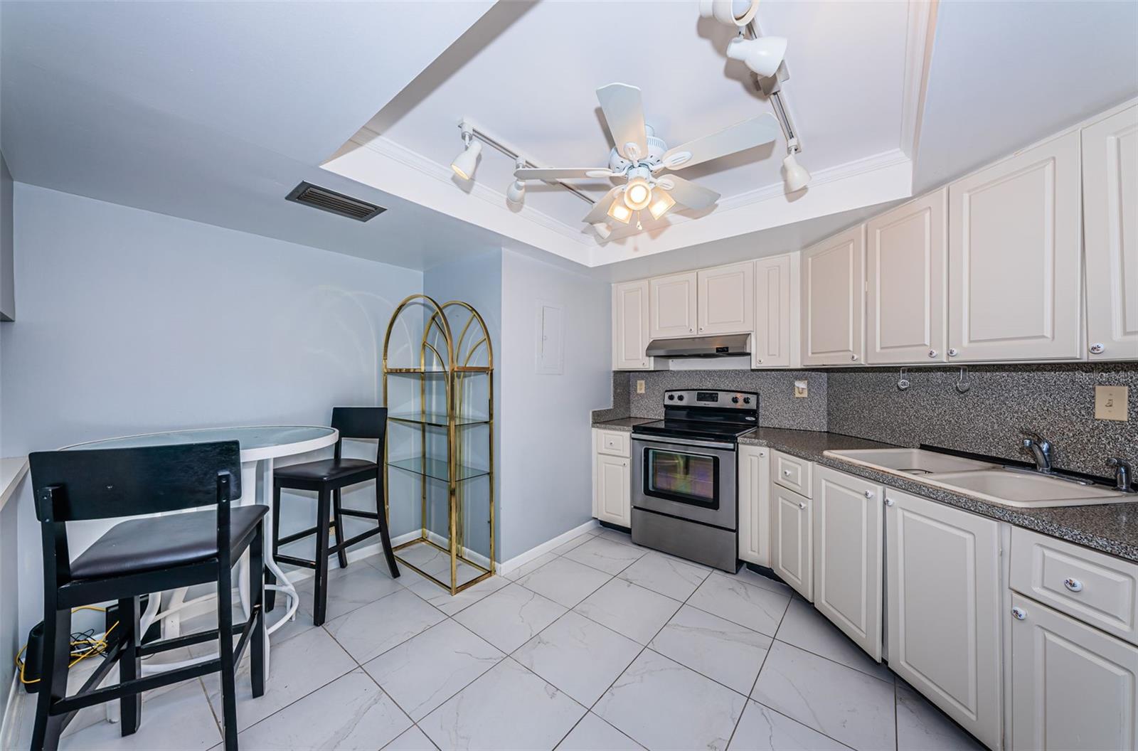 6145 SUN BLVD #607, ST PETERSBURG, FL, 33715
