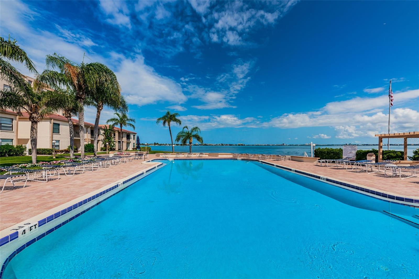 6145 SUN BLVD #607, ST PETERSBURG, FL, 33715