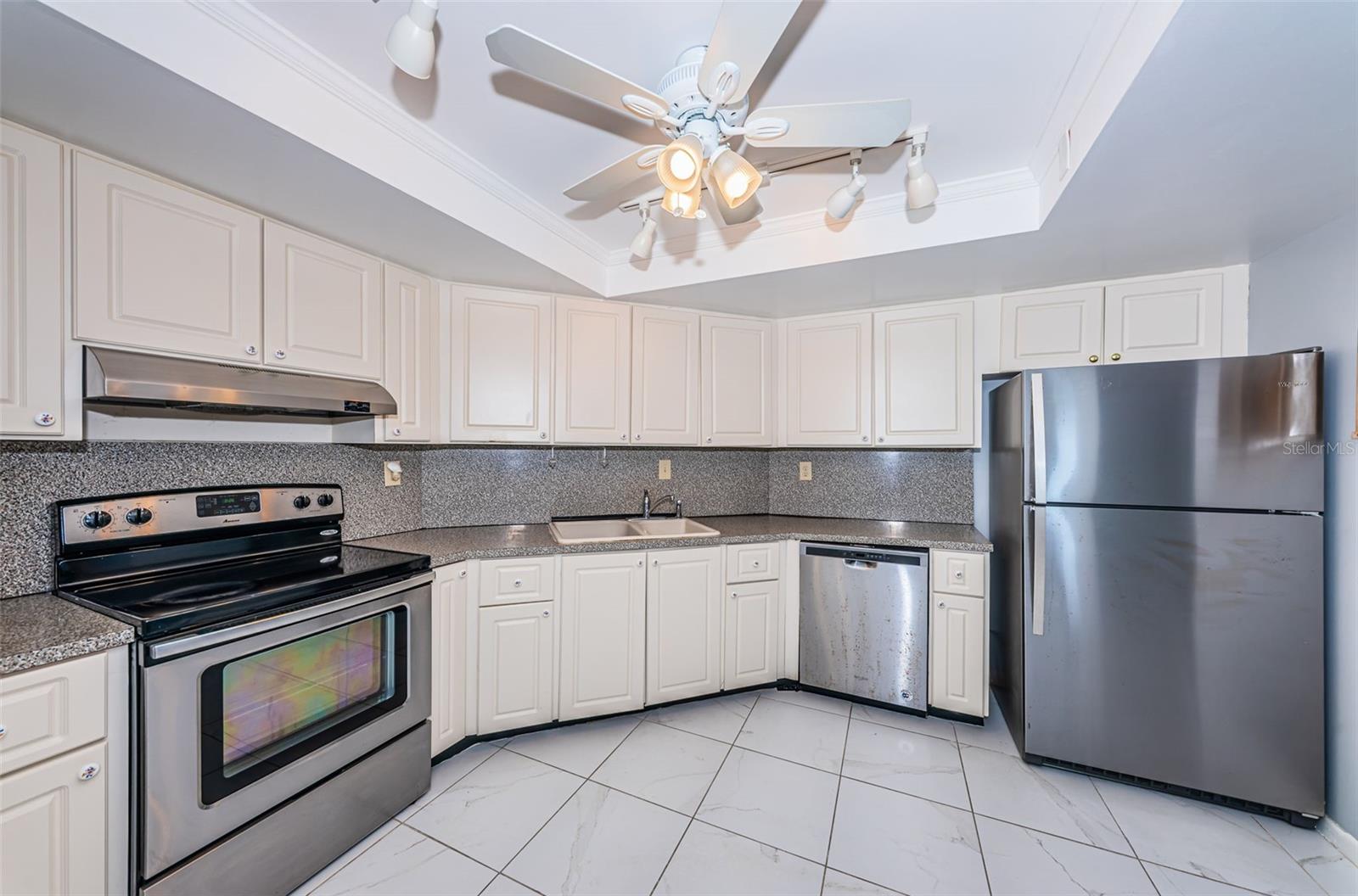 6145 SUN BLVD #607, ST PETERSBURG, FL, 33715