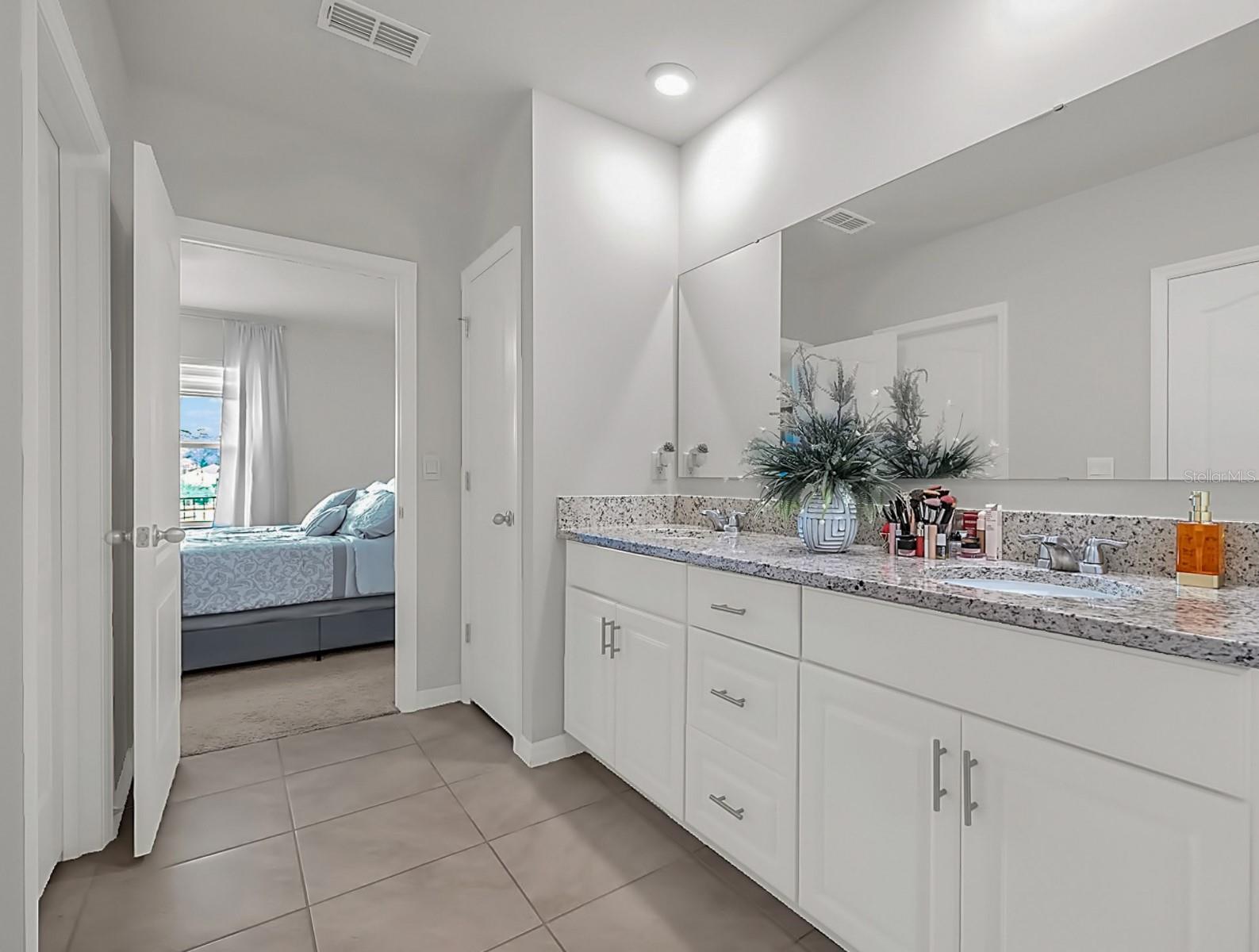 384 LADY BELLA PL, DELAND, FL, 32724