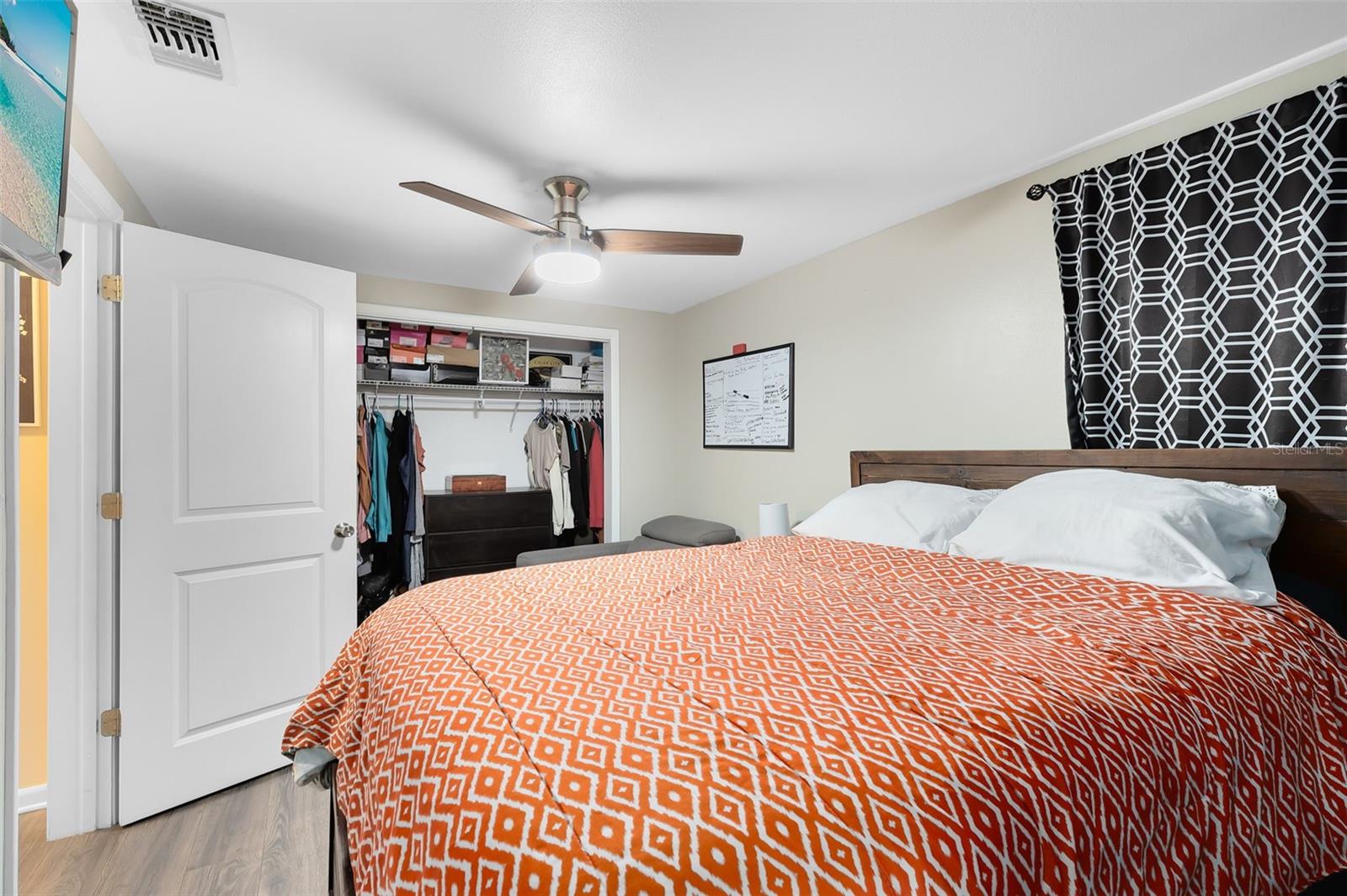 230 W MAGNOLIA ST, APOPKA, FL, 32703
