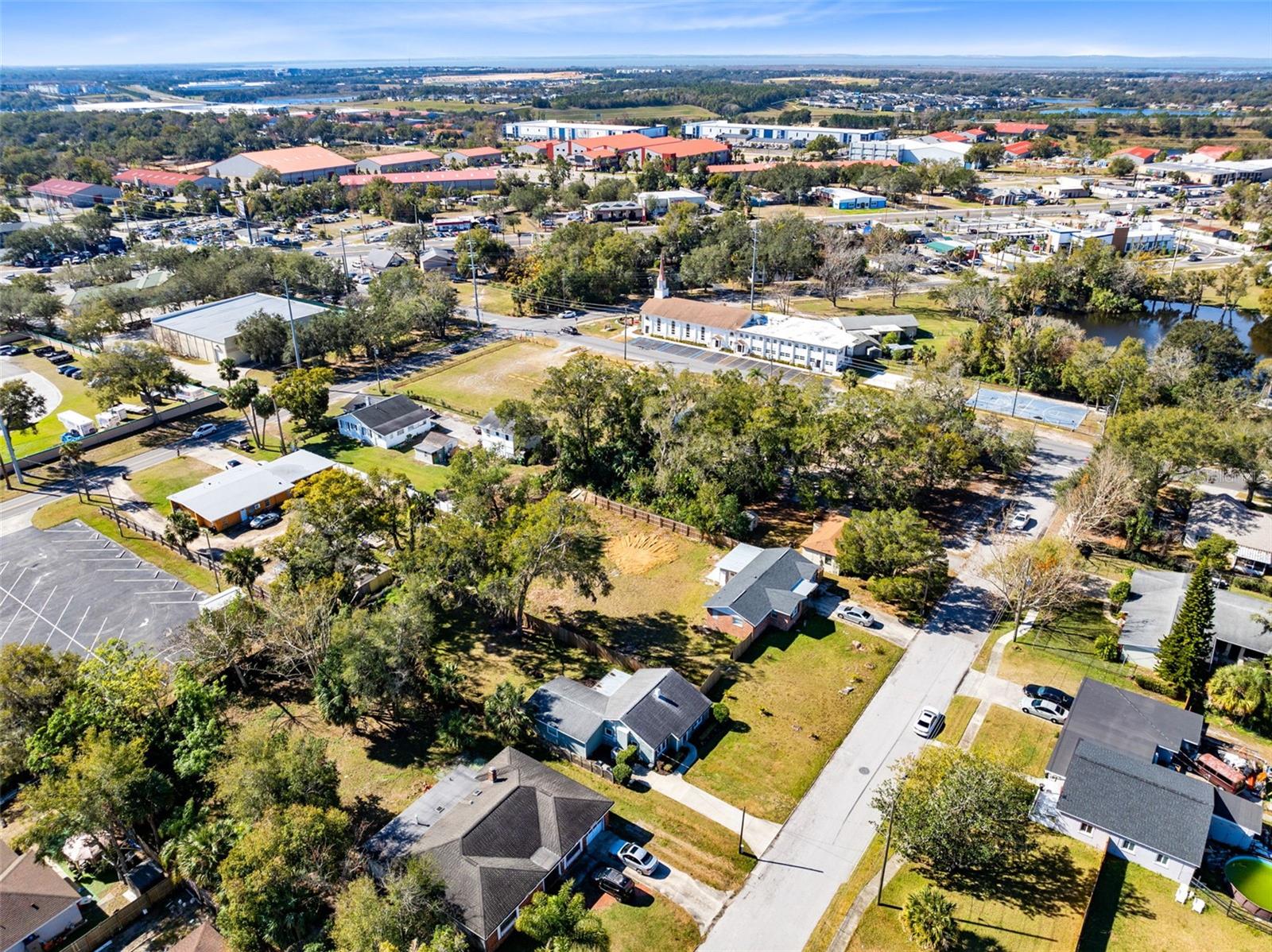 230 W MAGNOLIA ST, APOPKA, FL, 32703
