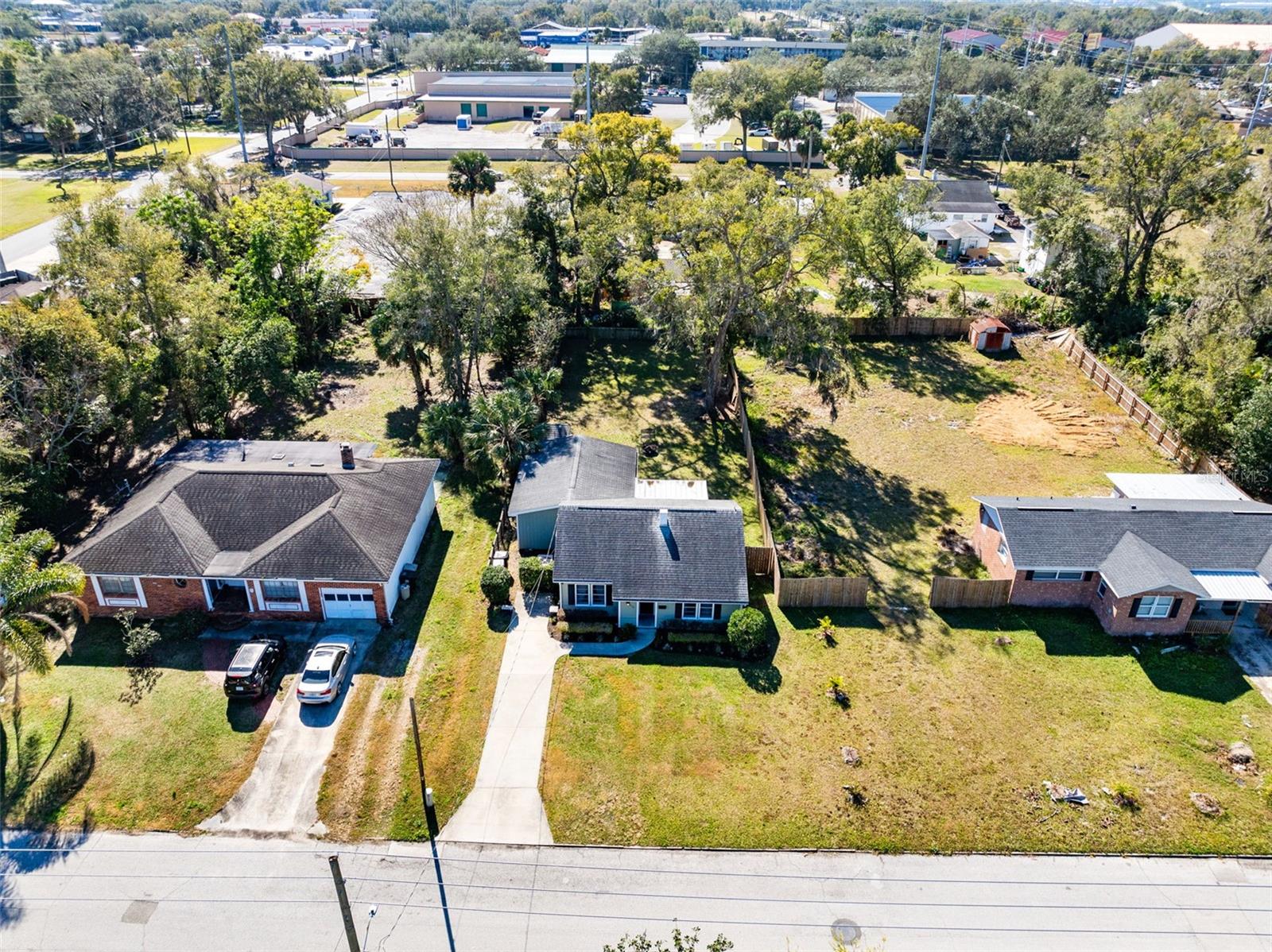 230 W MAGNOLIA ST, APOPKA, FL, 32703
