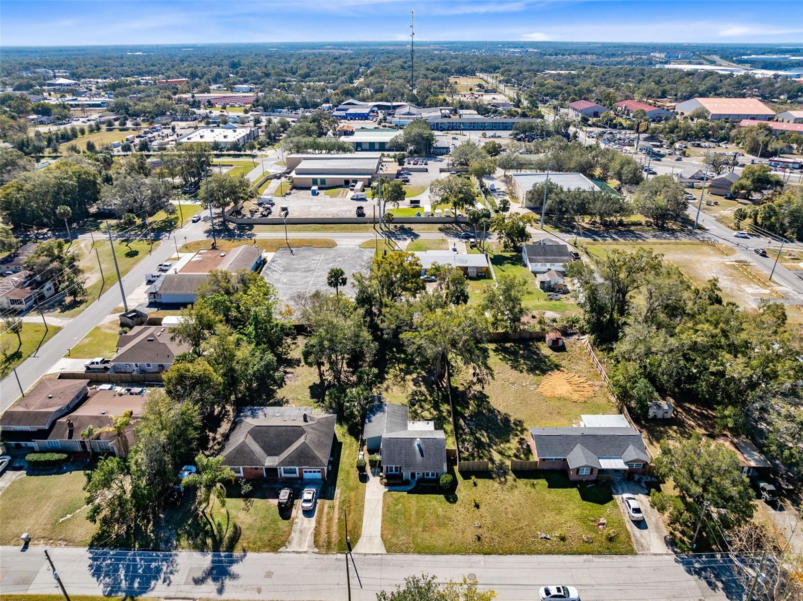 230 W MAGNOLIA ST, APOPKA, FL, 32703