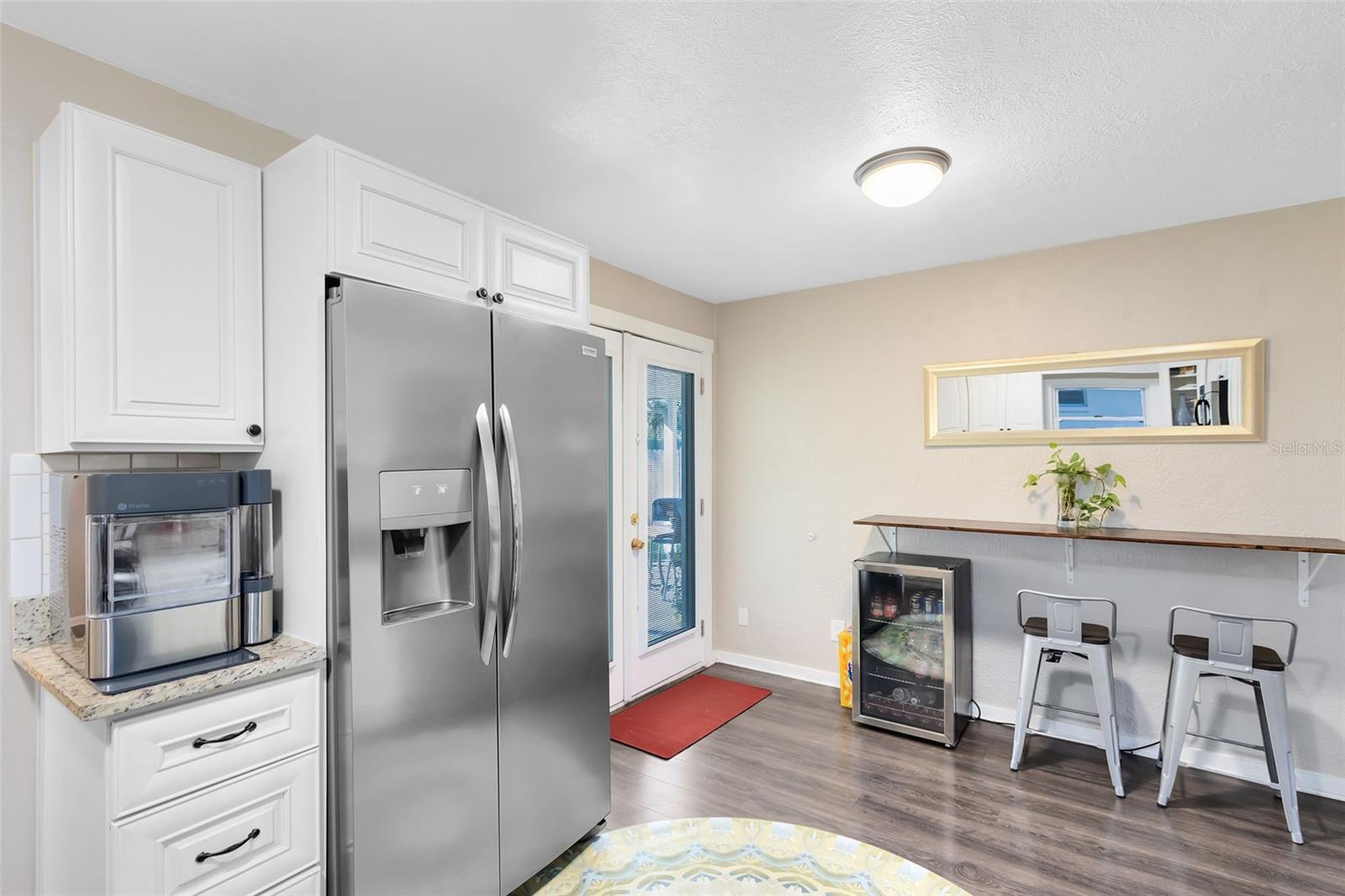 230 W MAGNOLIA ST, APOPKA, FL, 32703