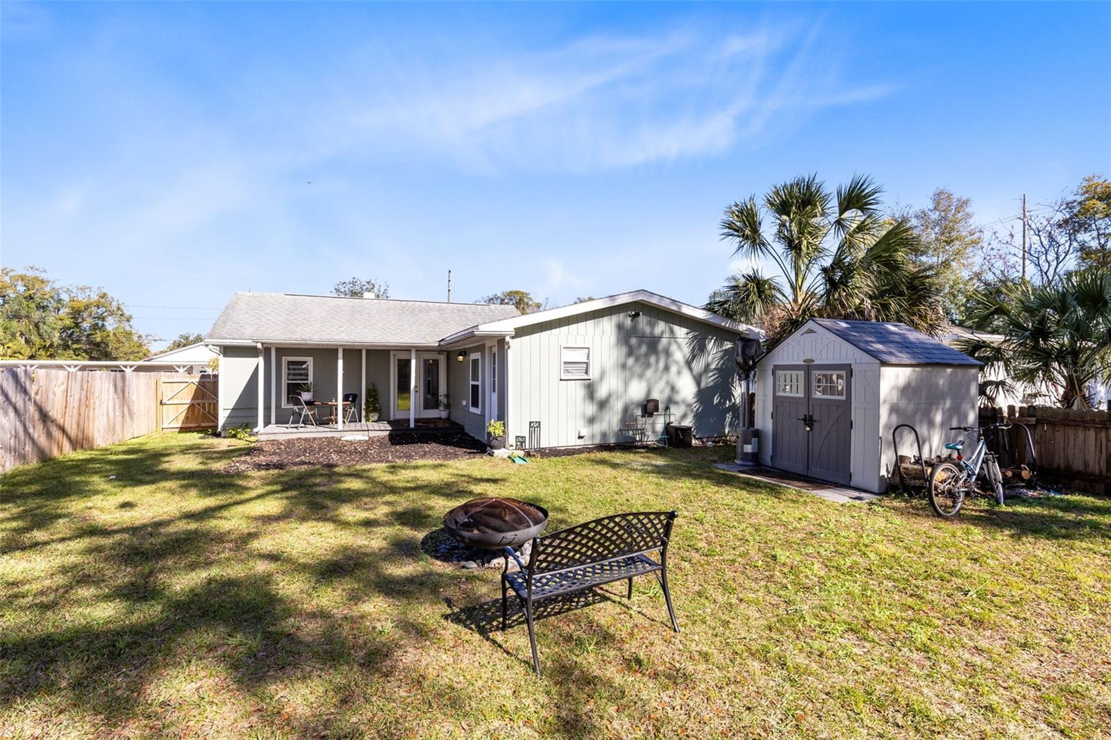 230 W MAGNOLIA ST, APOPKA, FL, 32703