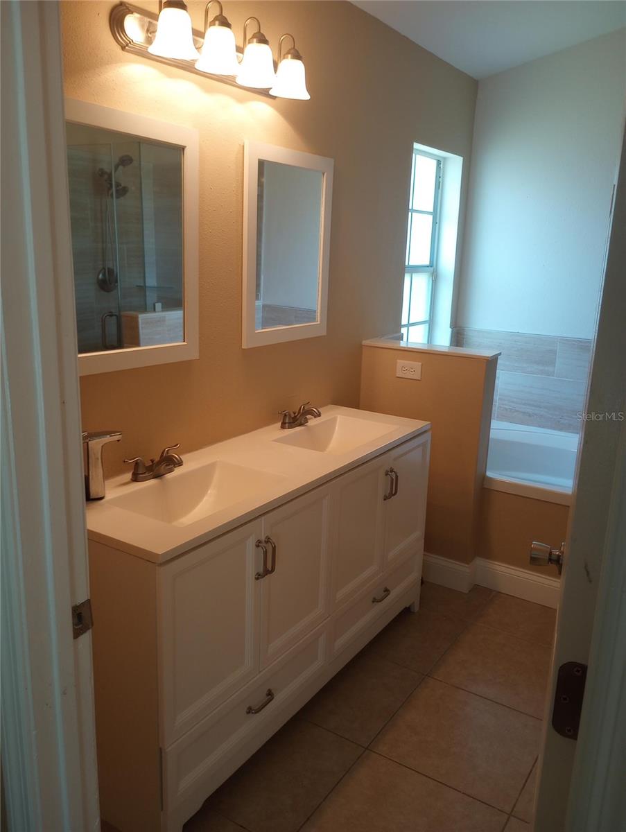 7947 GOLDEN POND CIR, KISSIMMEE, FL, 34747