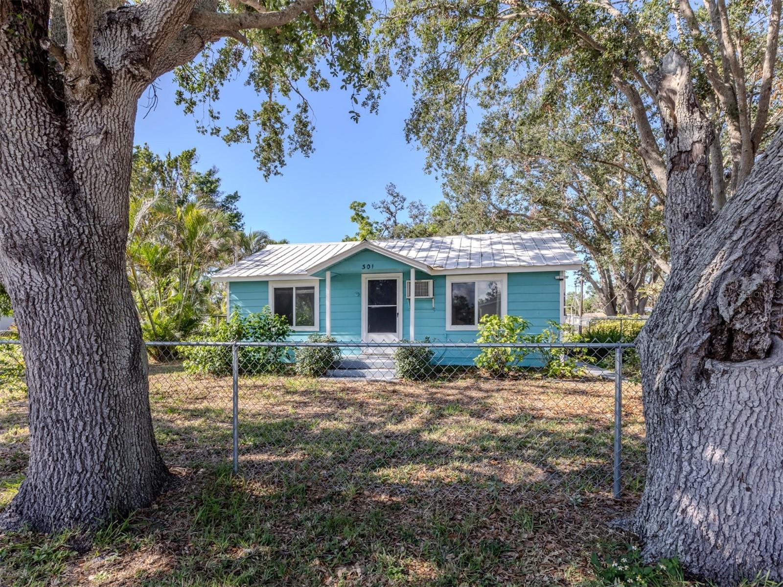 301 RIVER BLVD S, NOKOMIS, FL, 34275