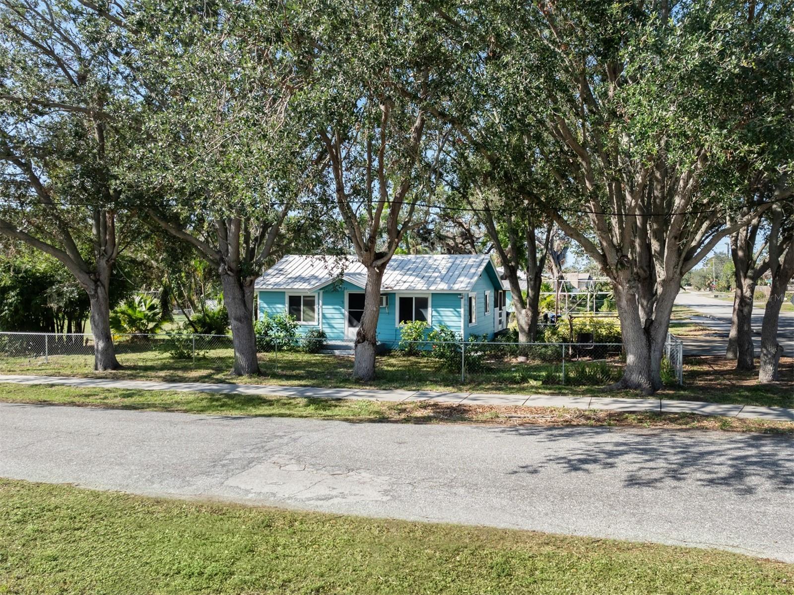 301 RIVER BLVD S, NOKOMIS, FL, 34275