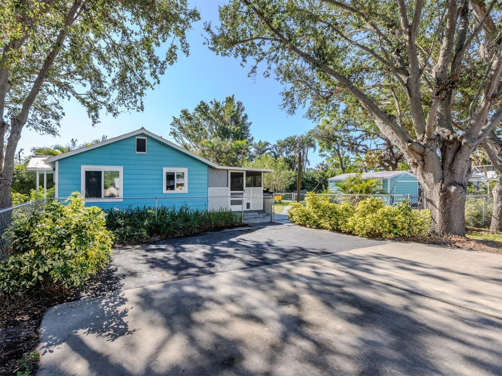 301 RIVER BLVD S, NOKOMIS, FL, 34275