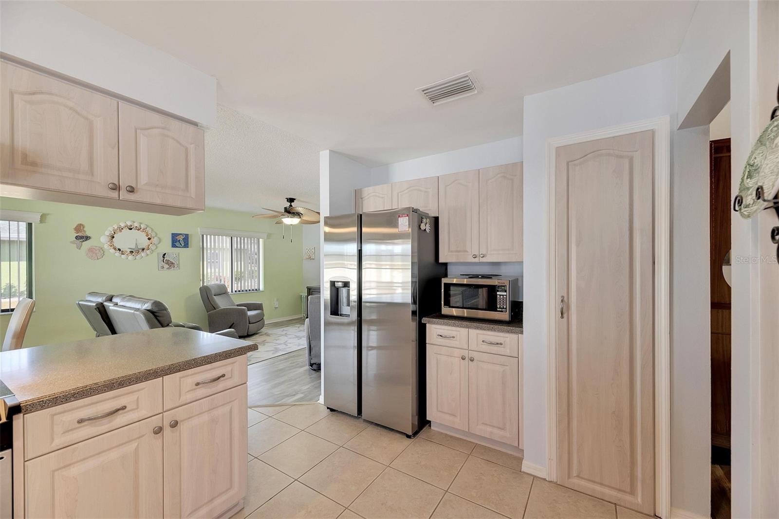 1719 S PEBBLE BEACH BLVD, SUN CITY CENTER, FL, 33573