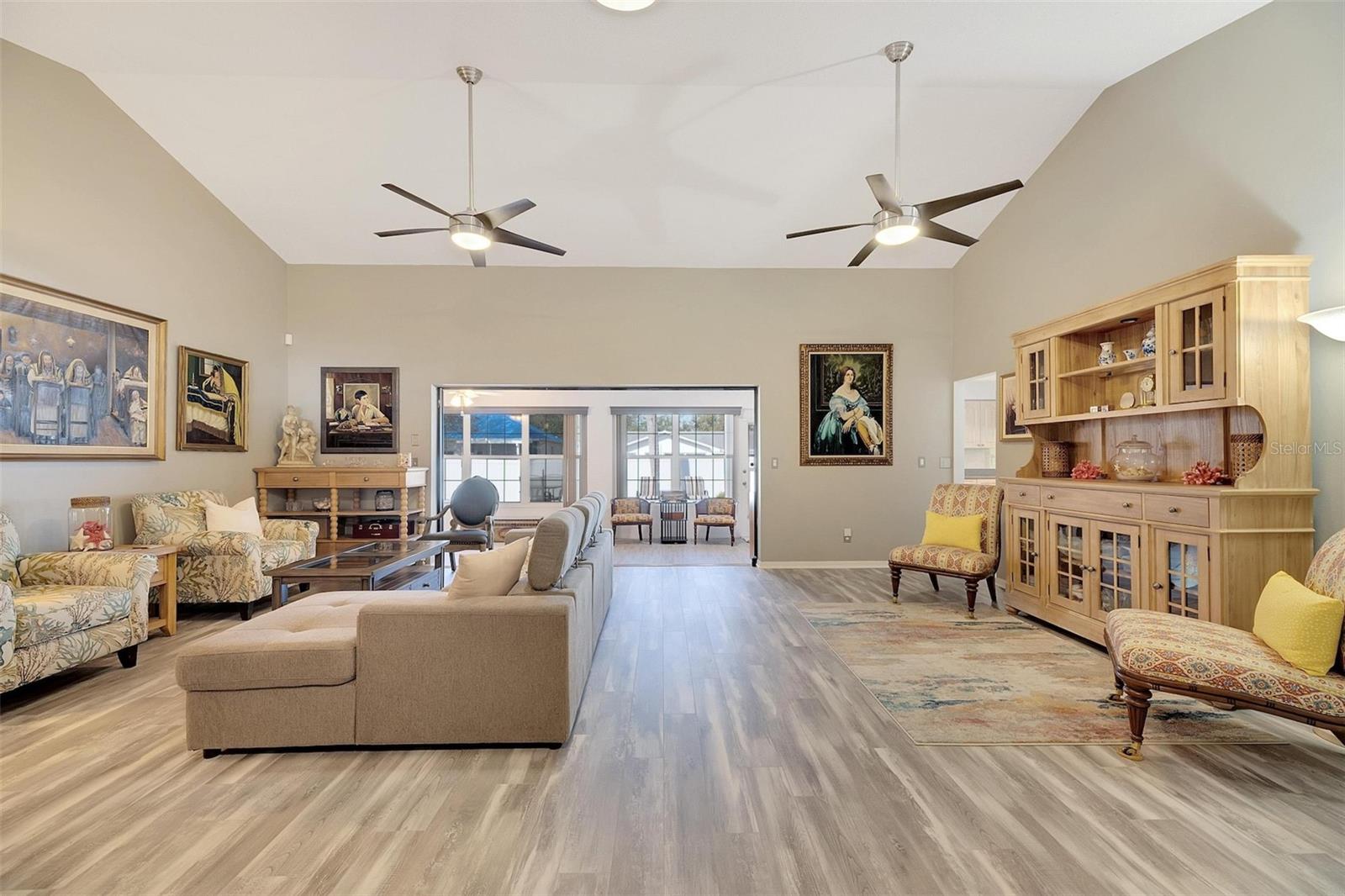 1719 S PEBBLE BEACH BLVD, SUN CITY CENTER, FL, 33573
