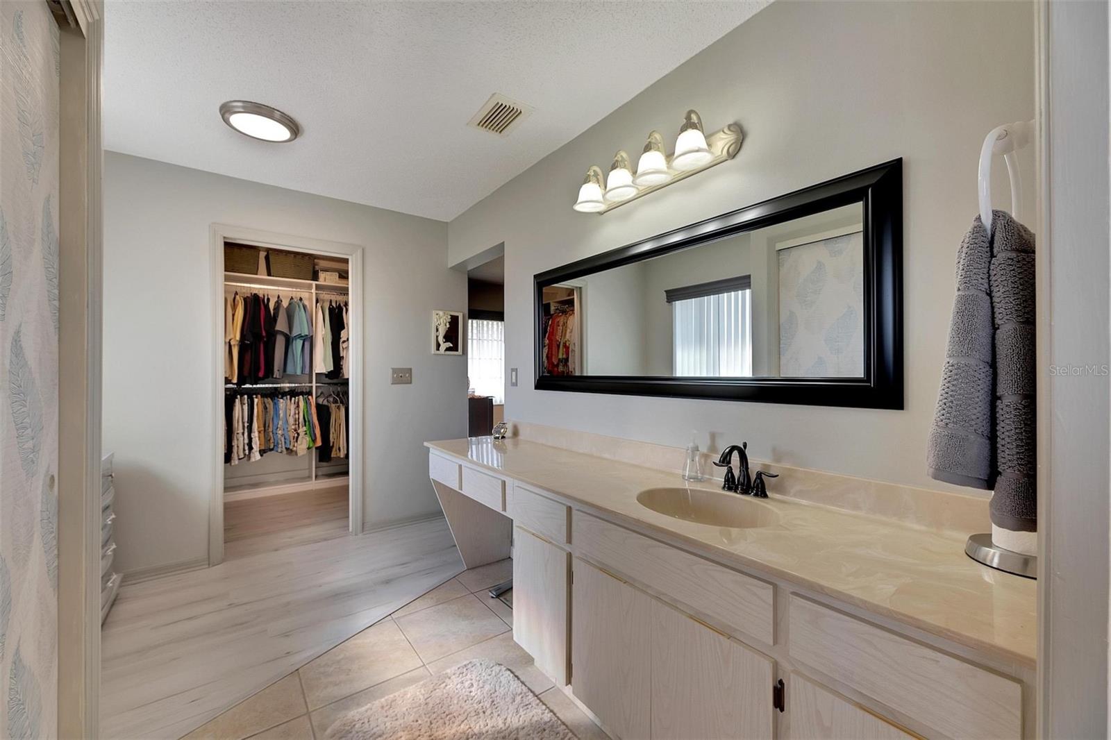 1719 S PEBBLE BEACH BLVD, SUN CITY CENTER, FL, 33573