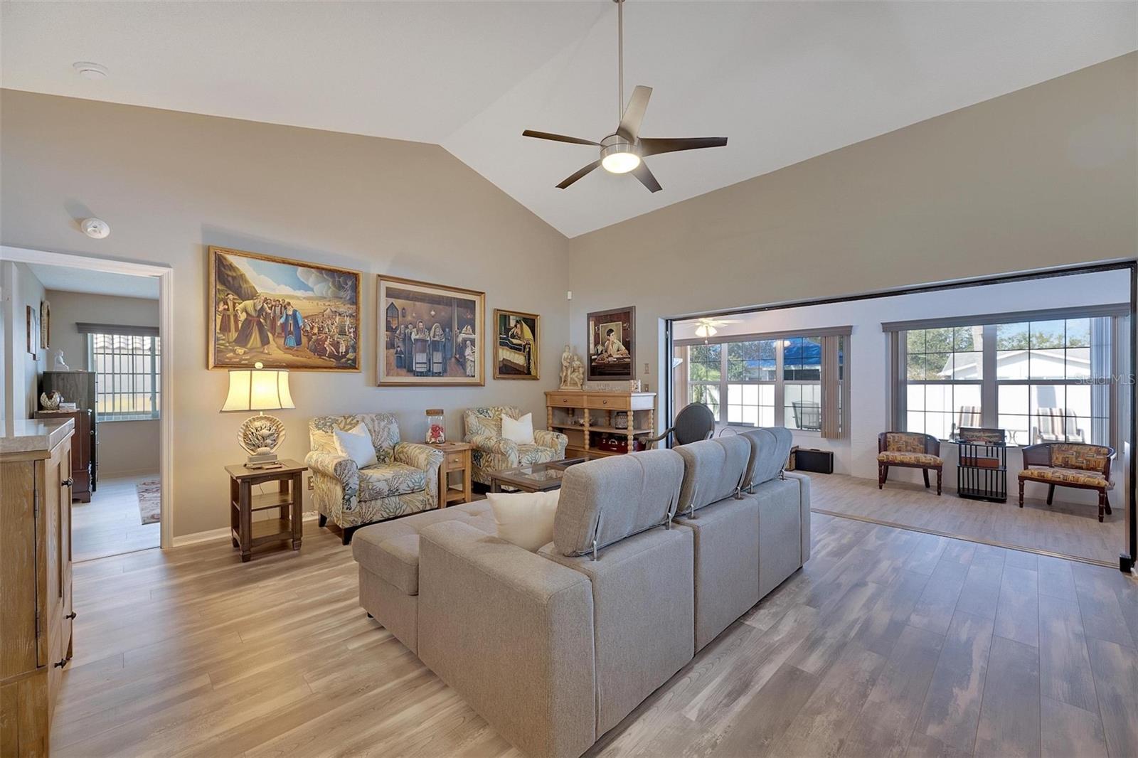 1719 S PEBBLE BEACH BLVD, SUN CITY CENTER, FL, 33573